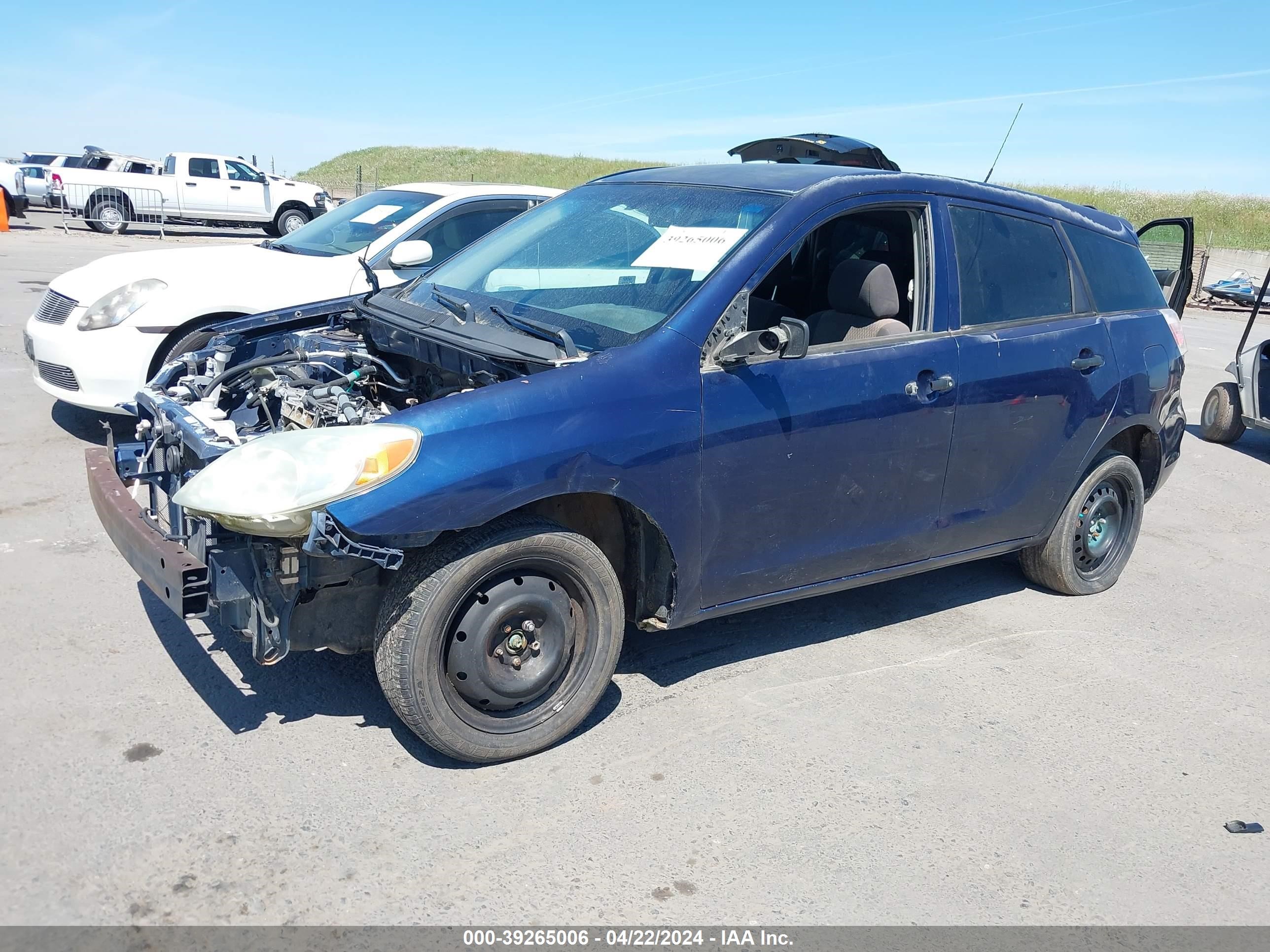 Photo 1 VIN: 2T1KR32E95C553607 - TOYOTA MATRIX 