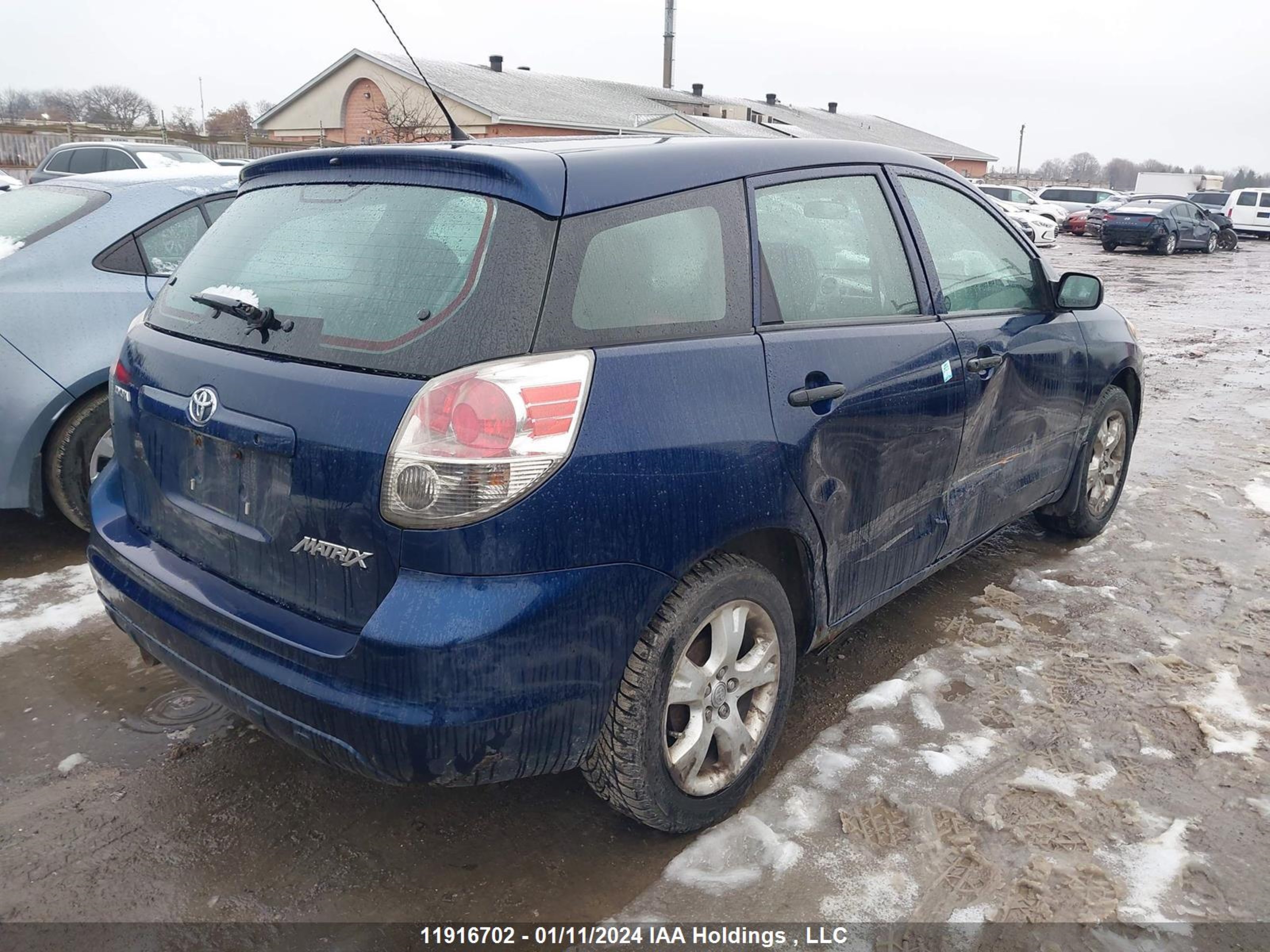 Photo 3 VIN: 2T1KR32E95C907349 - TOYOTA MATRIX 