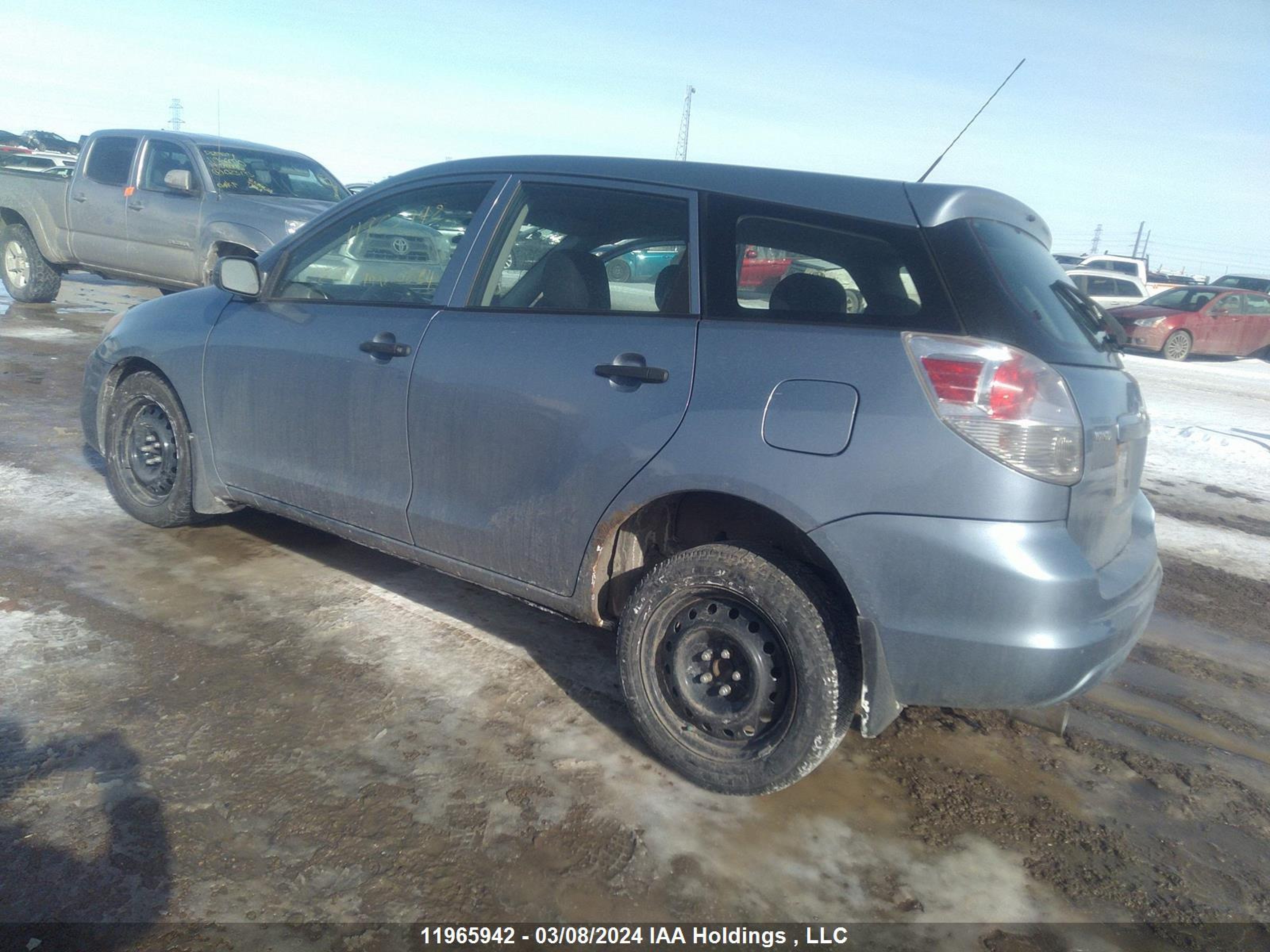 Photo 2 VIN: 2T1KR32E96C607246 - TOYOTA MATRIX 