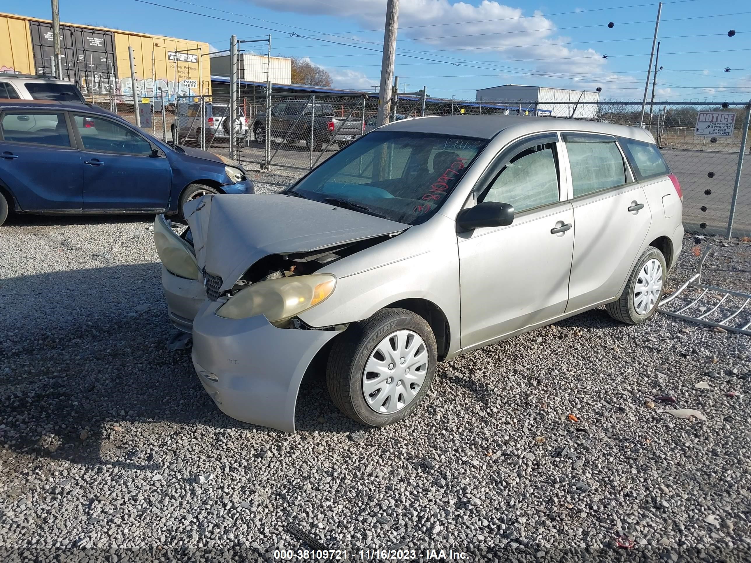 Photo 1 VIN: 2T1KR32EX3C043957 - TOYOTA MATRIX 