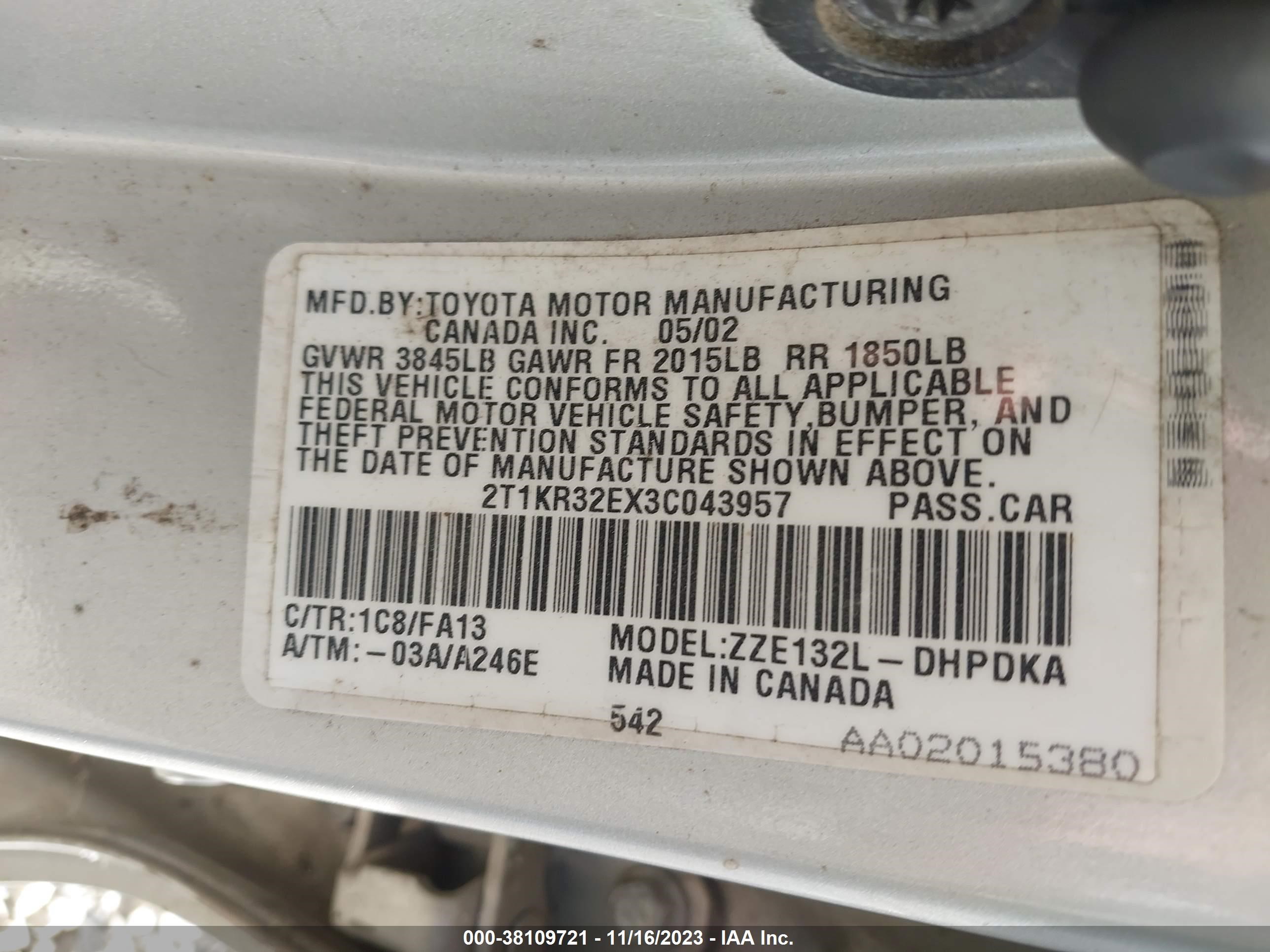 Photo 8 VIN: 2T1KR32EX3C043957 - TOYOTA MATRIX 