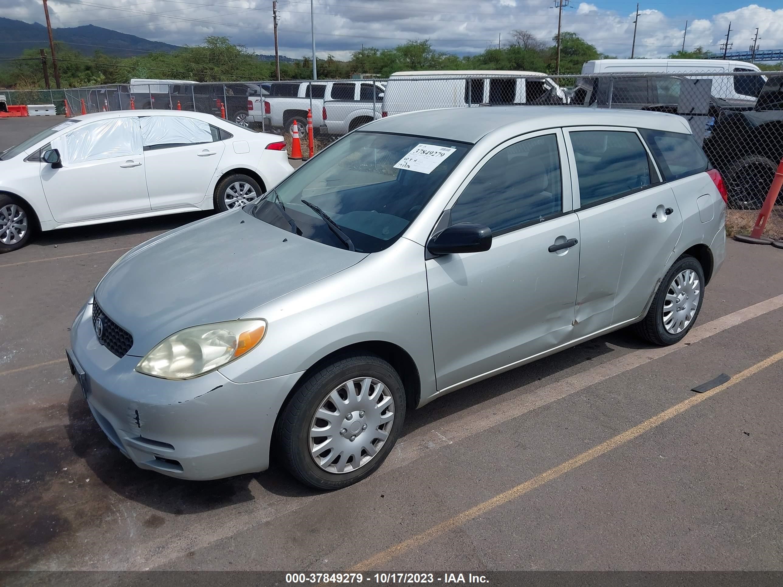 Photo 1 VIN: 2T1KR32EX3C143508 - TOYOTA MATRIX 