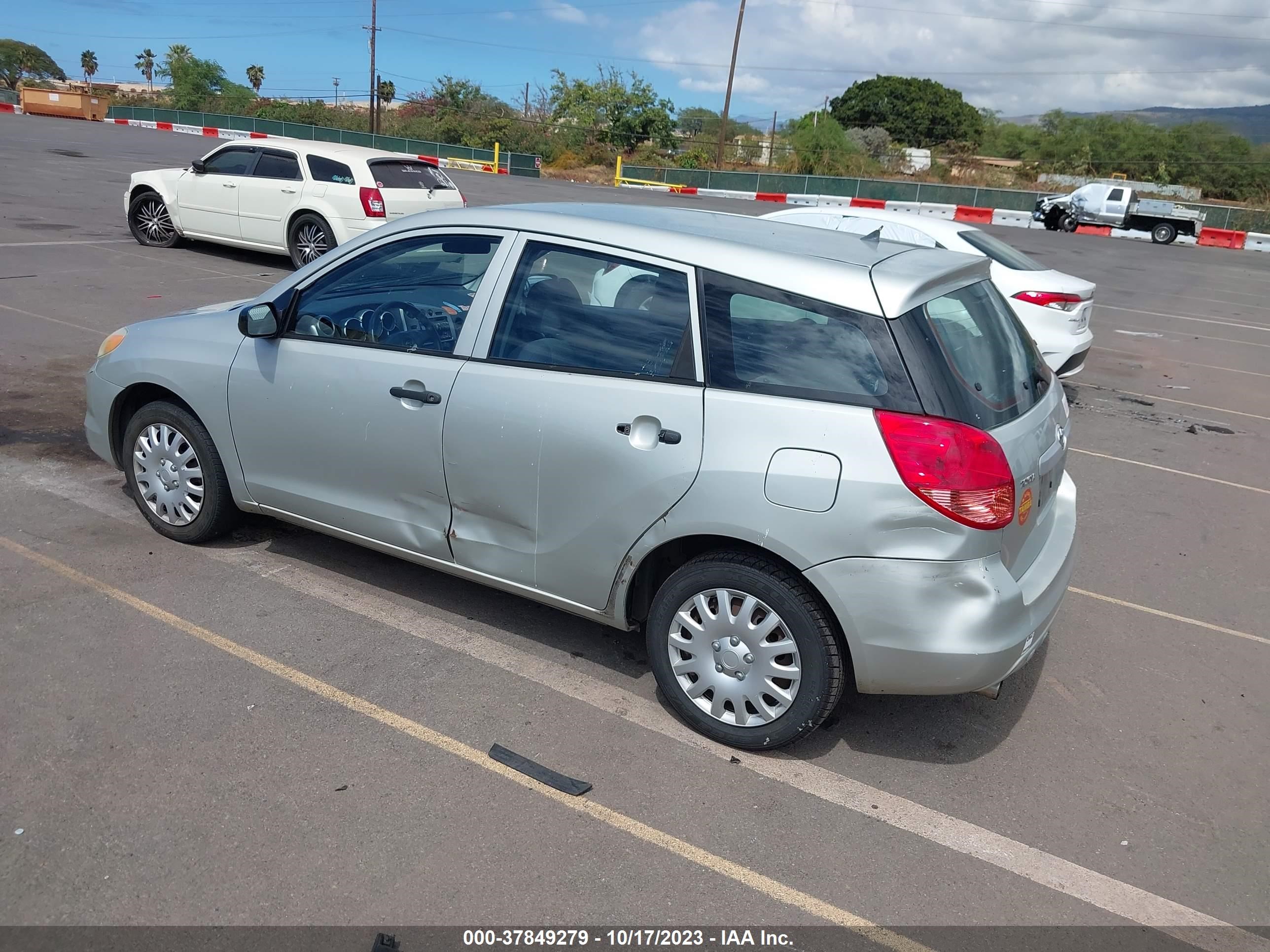 Photo 2 VIN: 2T1KR32EX3C143508 - TOYOTA MATRIX 