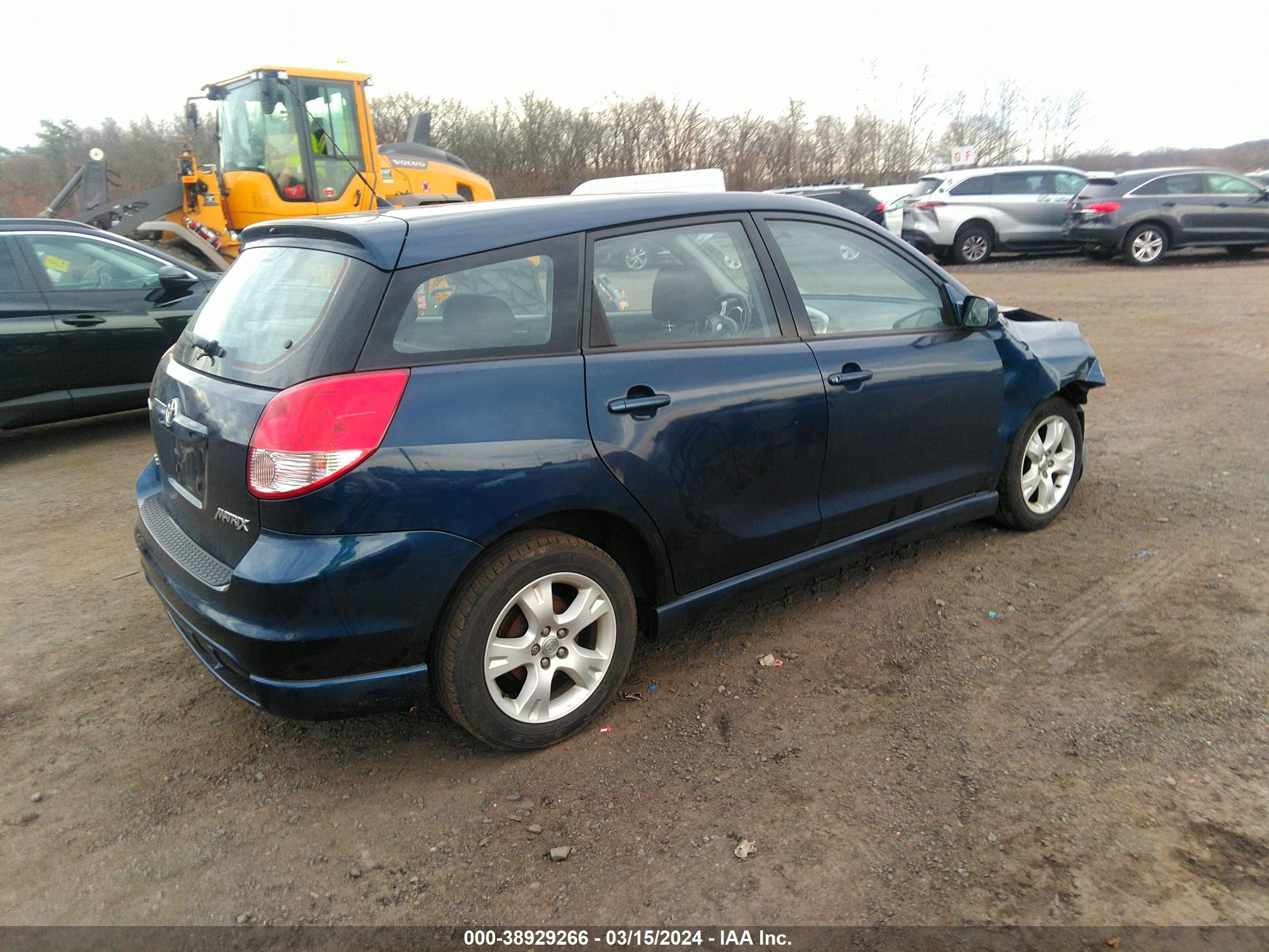 Photo 3 VIN: 2T1KR32EX3C150880 - TOYOTA MATRIX 