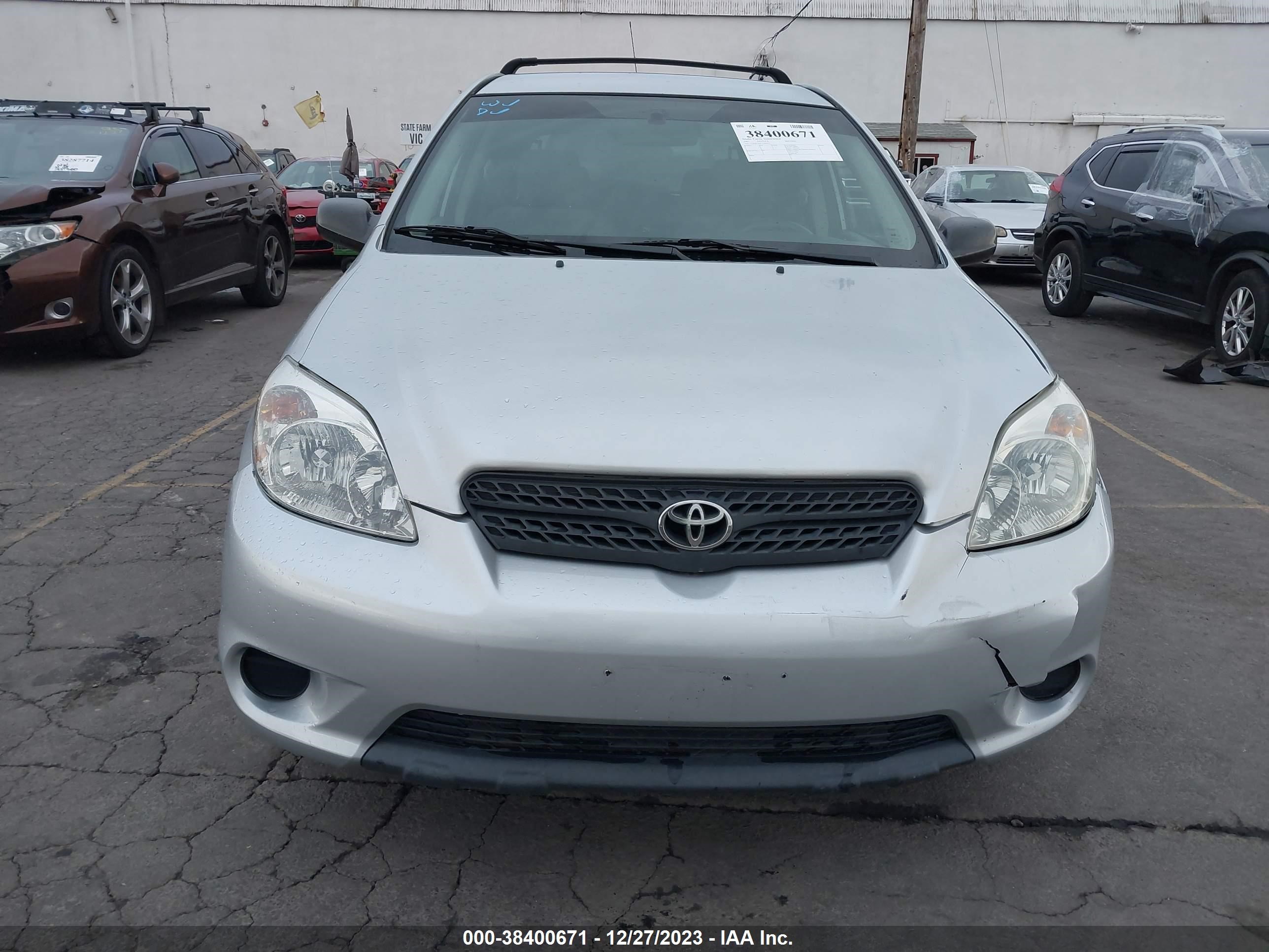 Photo 11 VIN: 2T1KR32EX7C684970 - TOYOTA MATRIX 