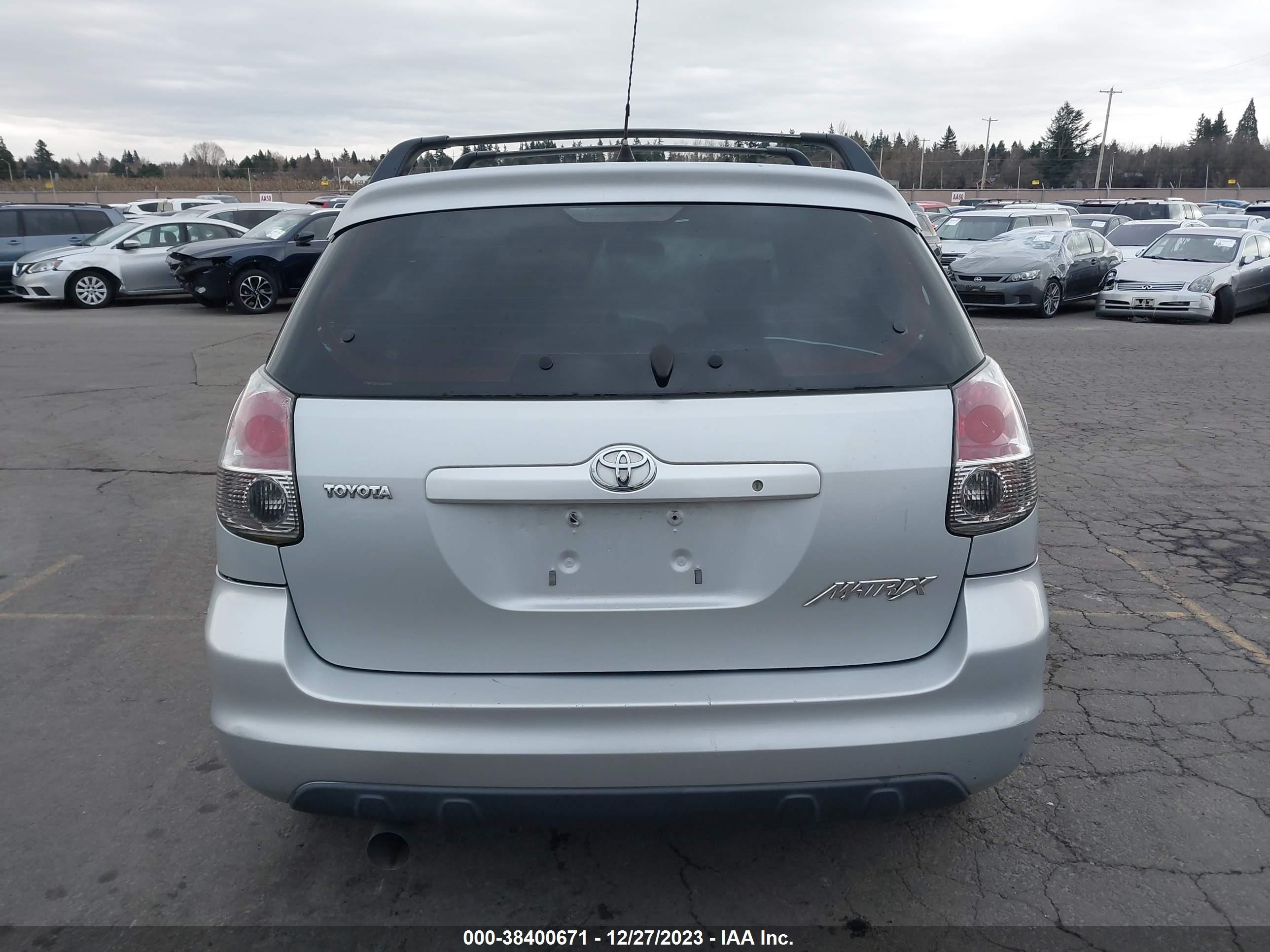 Photo 15 VIN: 2T1KR32EX7C684970 - TOYOTA MATRIX 