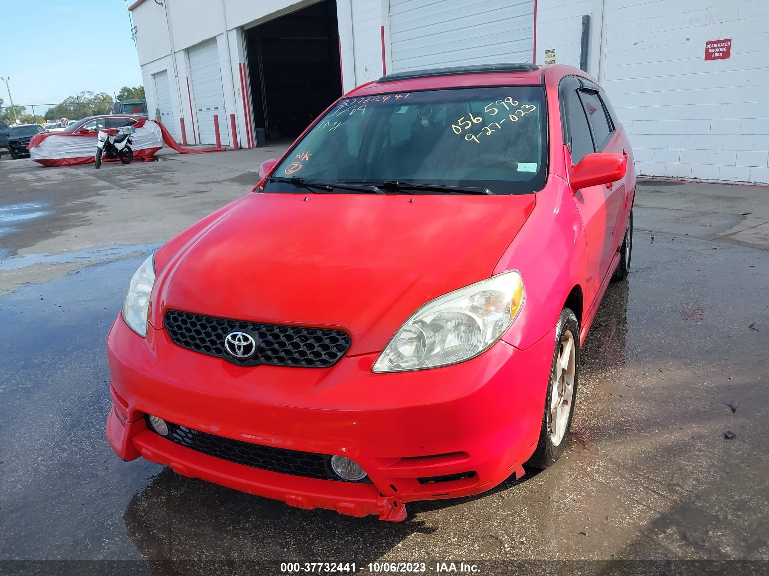 Photo 5 VIN: 2T1KR38E83C056598 - TOYOTA MATRIX 