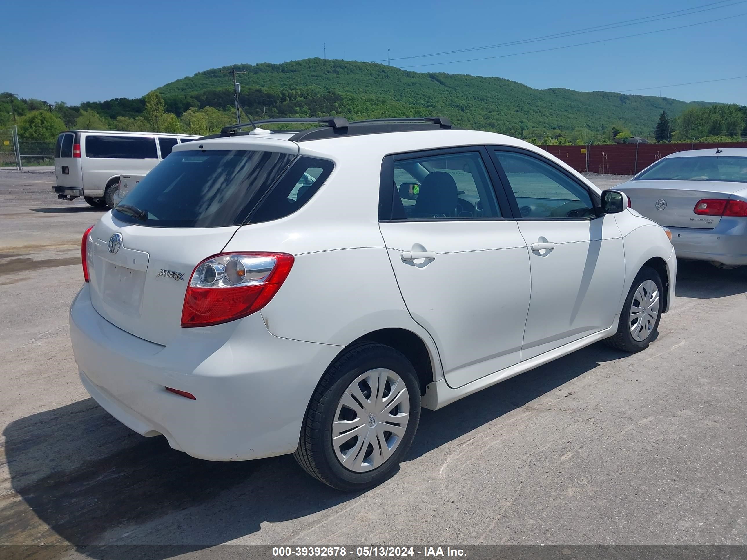 Photo 3 VIN: 2T1KU40E19C071954 - TOYOTA MATRIX 