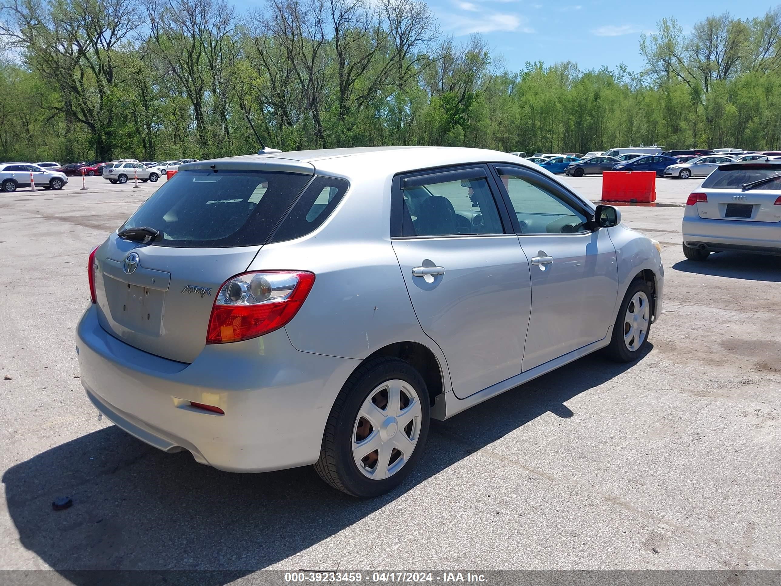 Photo 3 VIN: 2T1KU40E19C165378 - TOYOTA MATRIX 