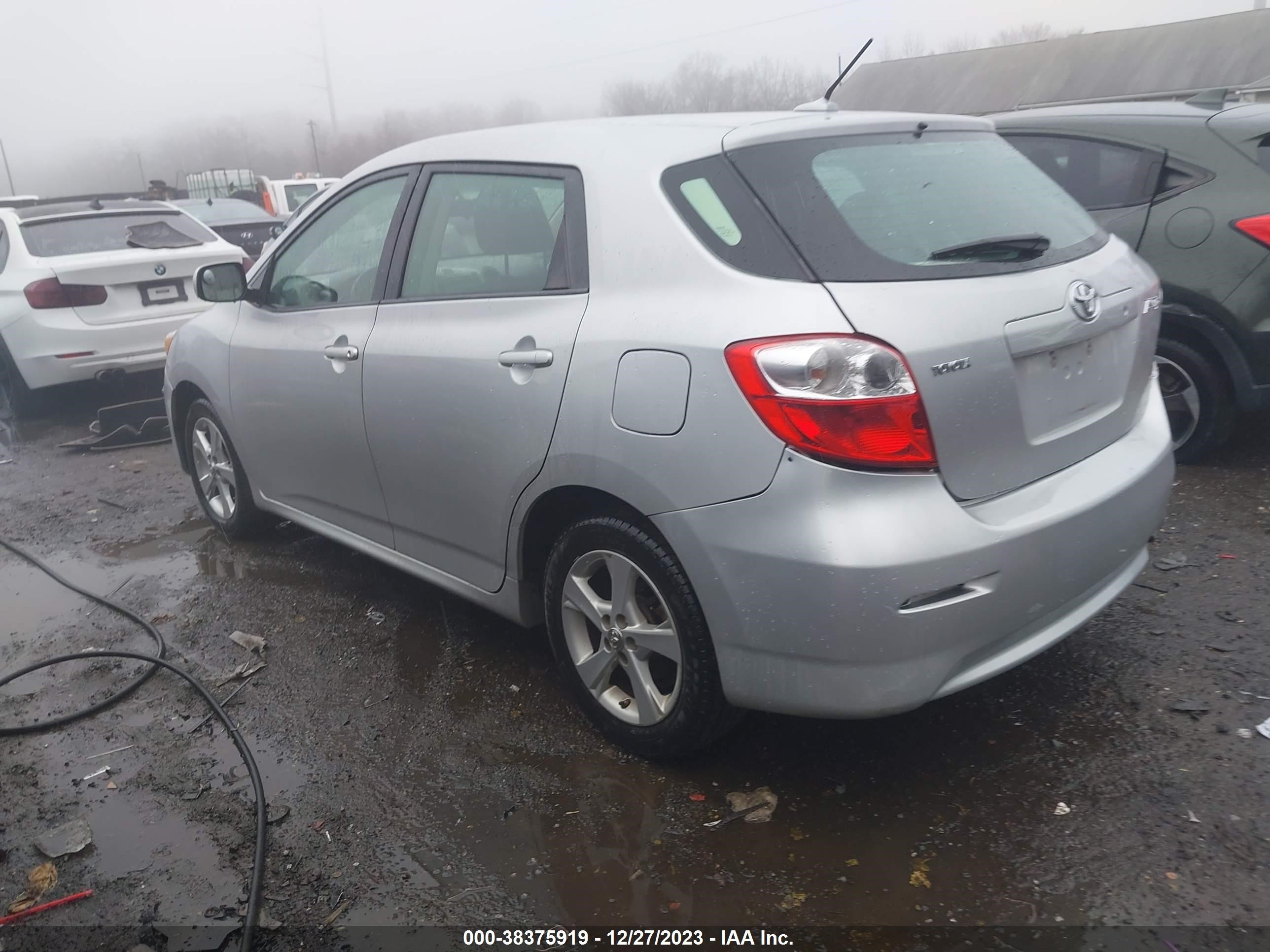 Photo 2 VIN: 2T1KU40E39C007382 - TOYOTA MATRIX 