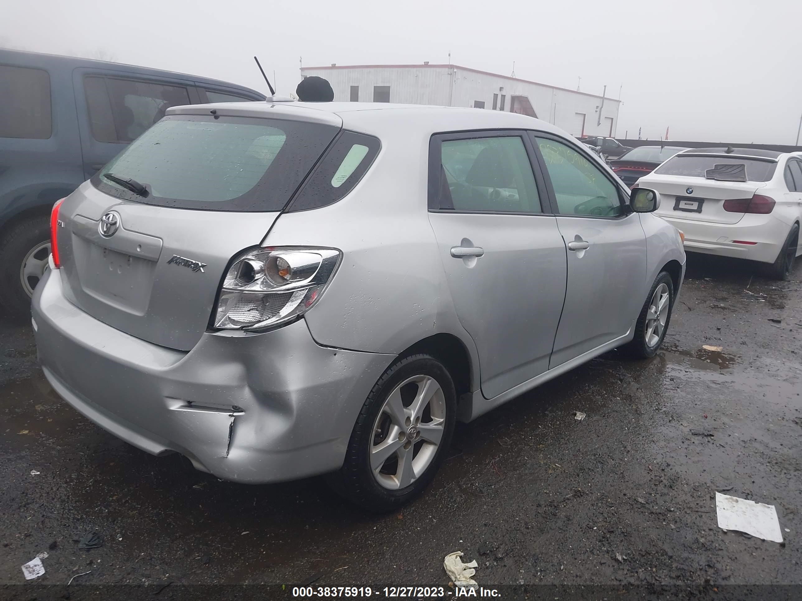 Photo 3 VIN: 2T1KU40E39C007382 - TOYOTA MATRIX 