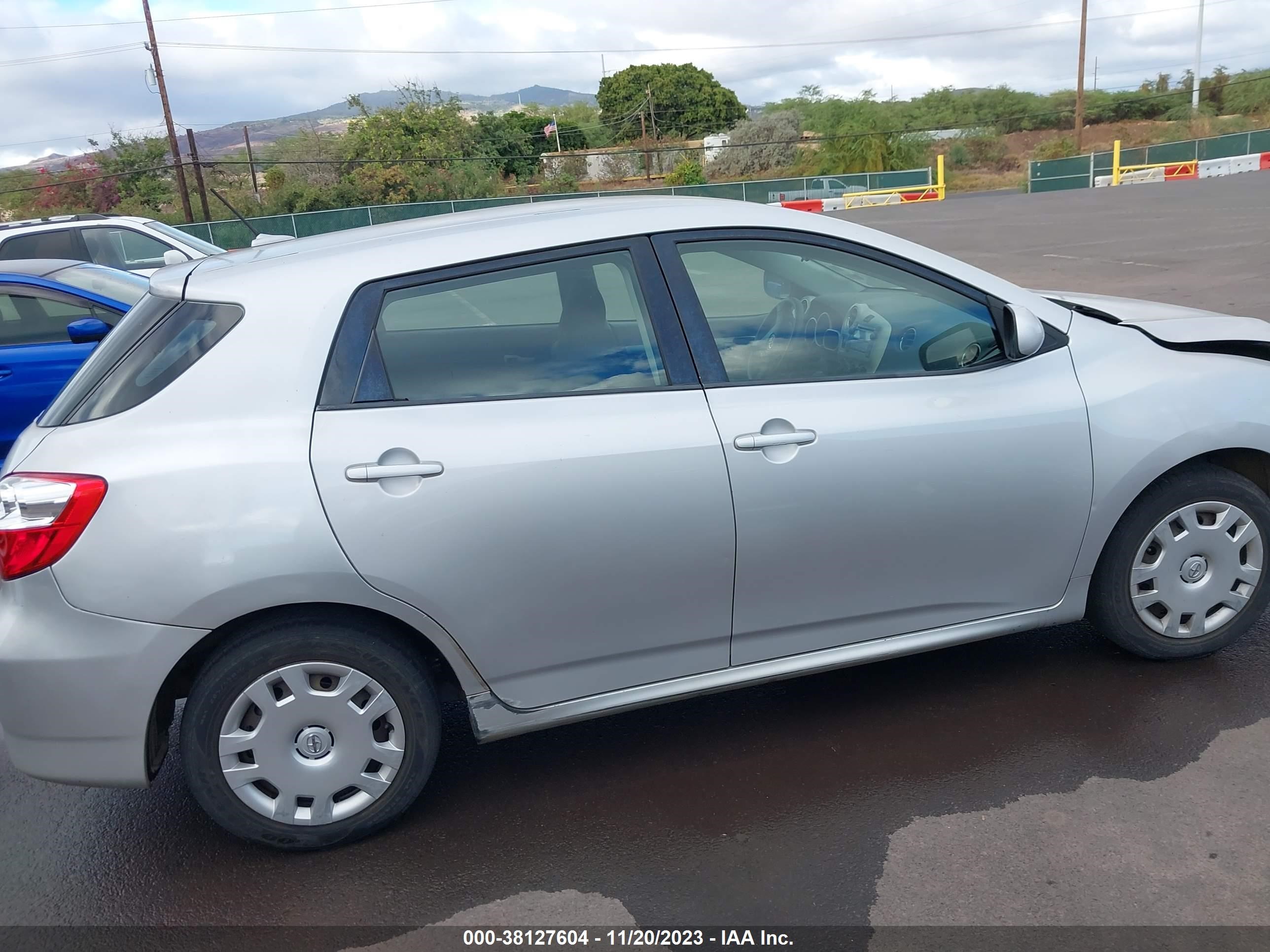 Photo 12 VIN: 2T1KU40E39C037045 - TOYOTA MATRIX 