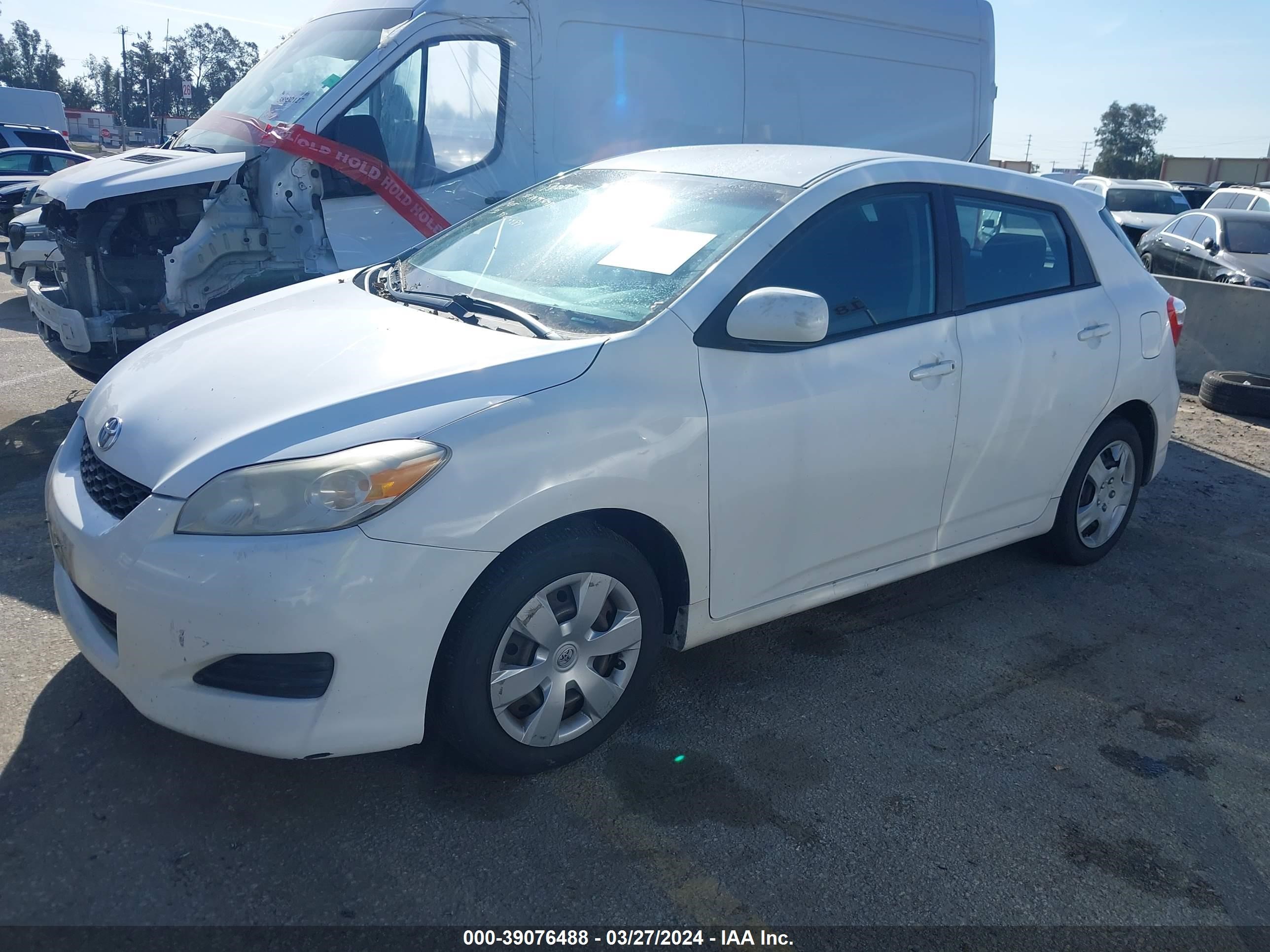 Photo 1 VIN: 2T1KU40E49C040617 - TOYOTA MATRIX 