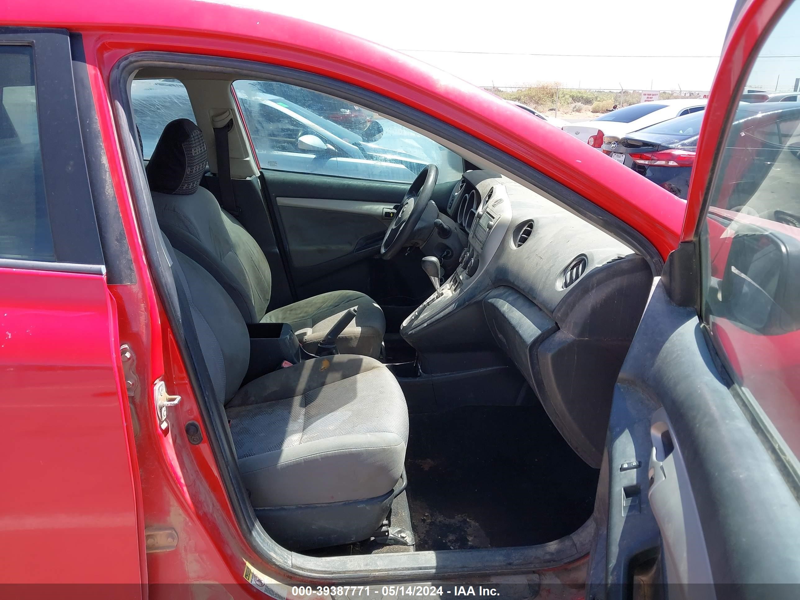 Photo 4 VIN: 2T1KU40E49C140474 - TOYOTA MATRIX 