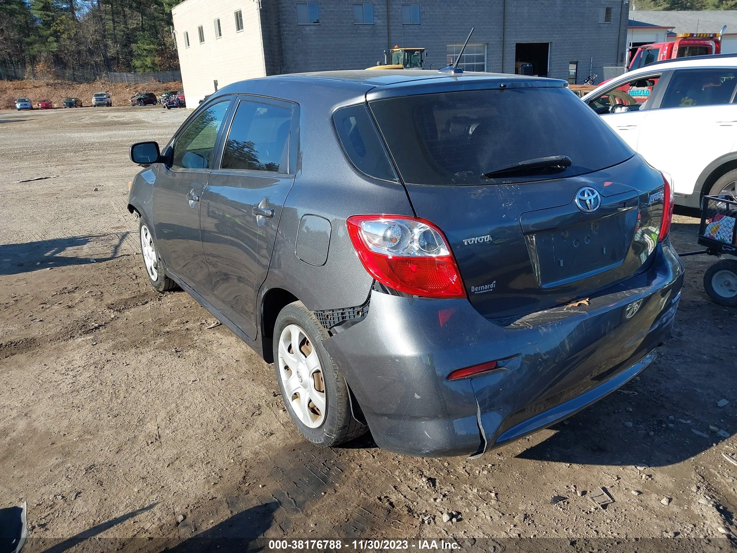 Photo 2 VIN: 2T1KU40E59C062867 - TOYOTA MATRIX 