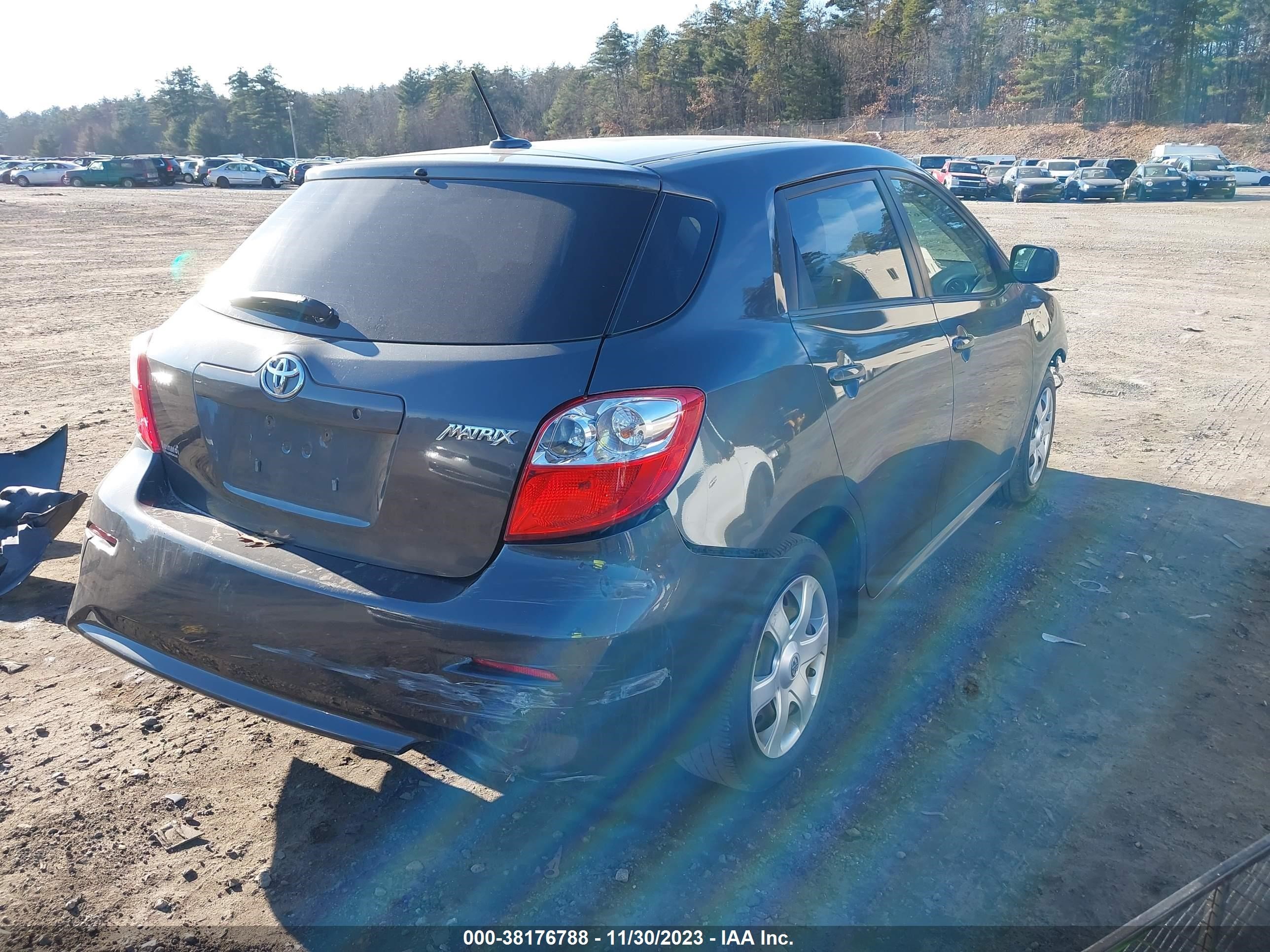 Photo 3 VIN: 2T1KU40E59C062867 - TOYOTA MATRIX 