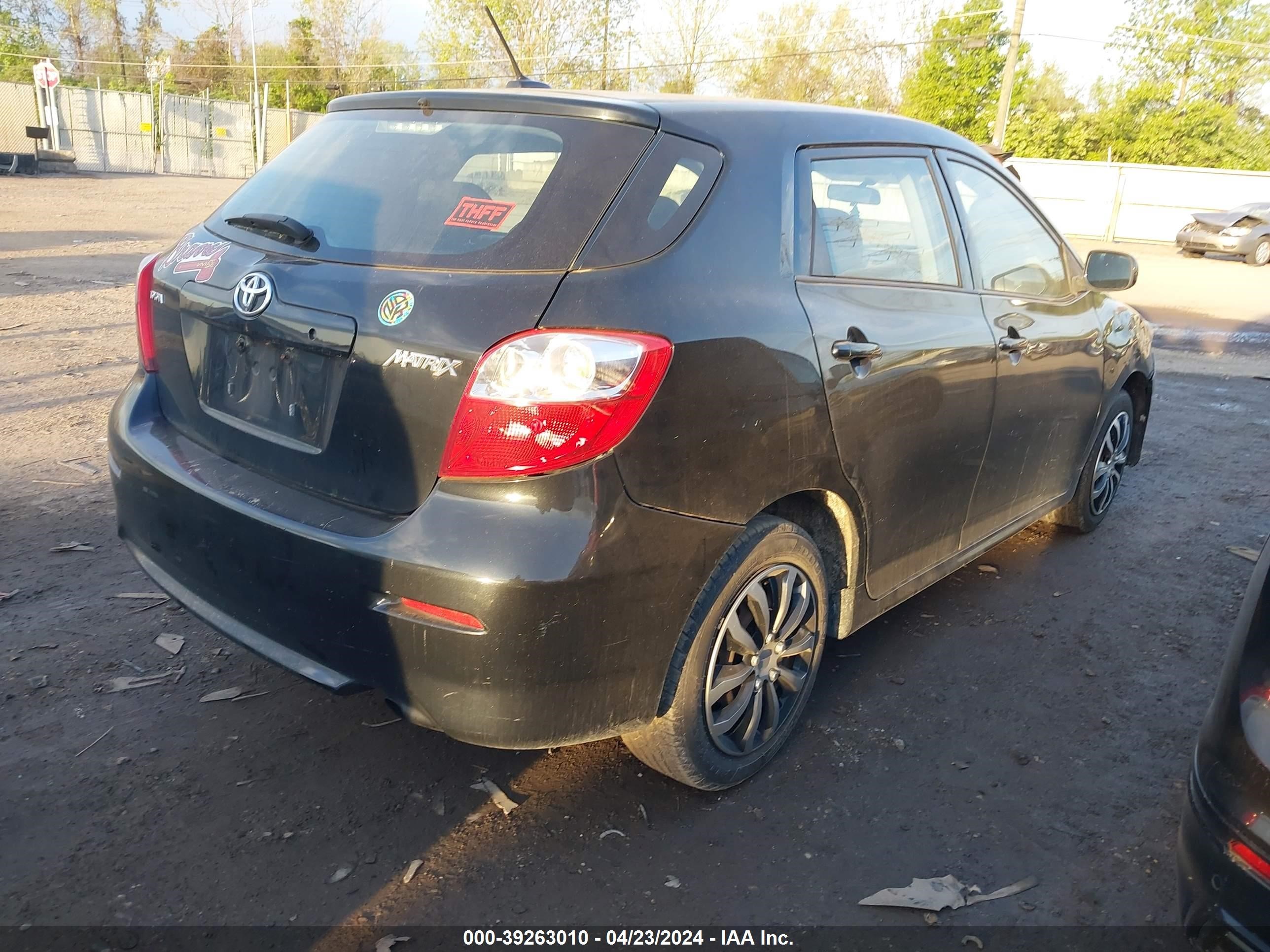 Photo 3 VIN: 2T1KU40E59C088658 - TOYOTA MATRIX 