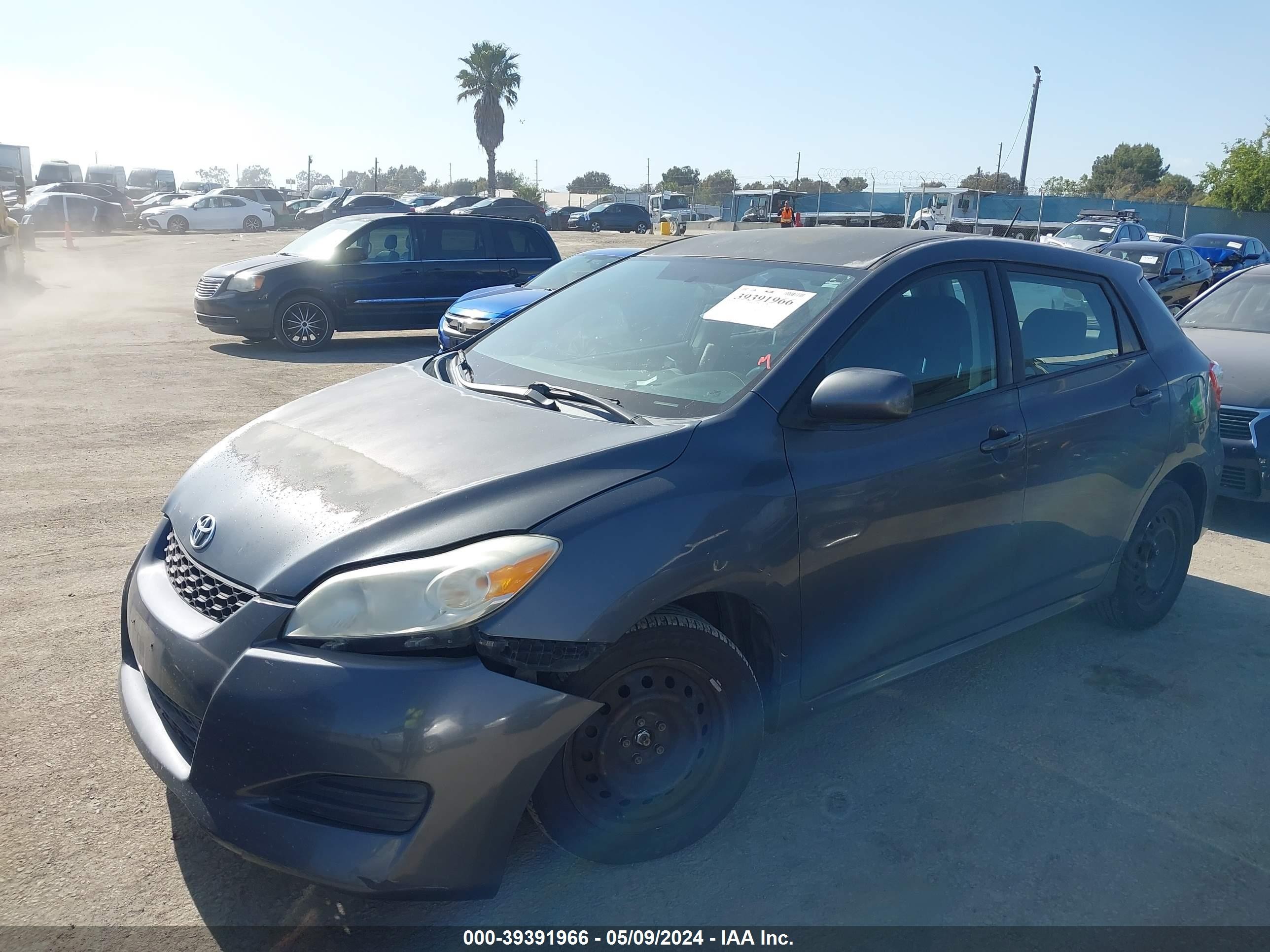 Photo 1 VIN: 2T1KU40E69C023382 - TOYOTA MATRIX 