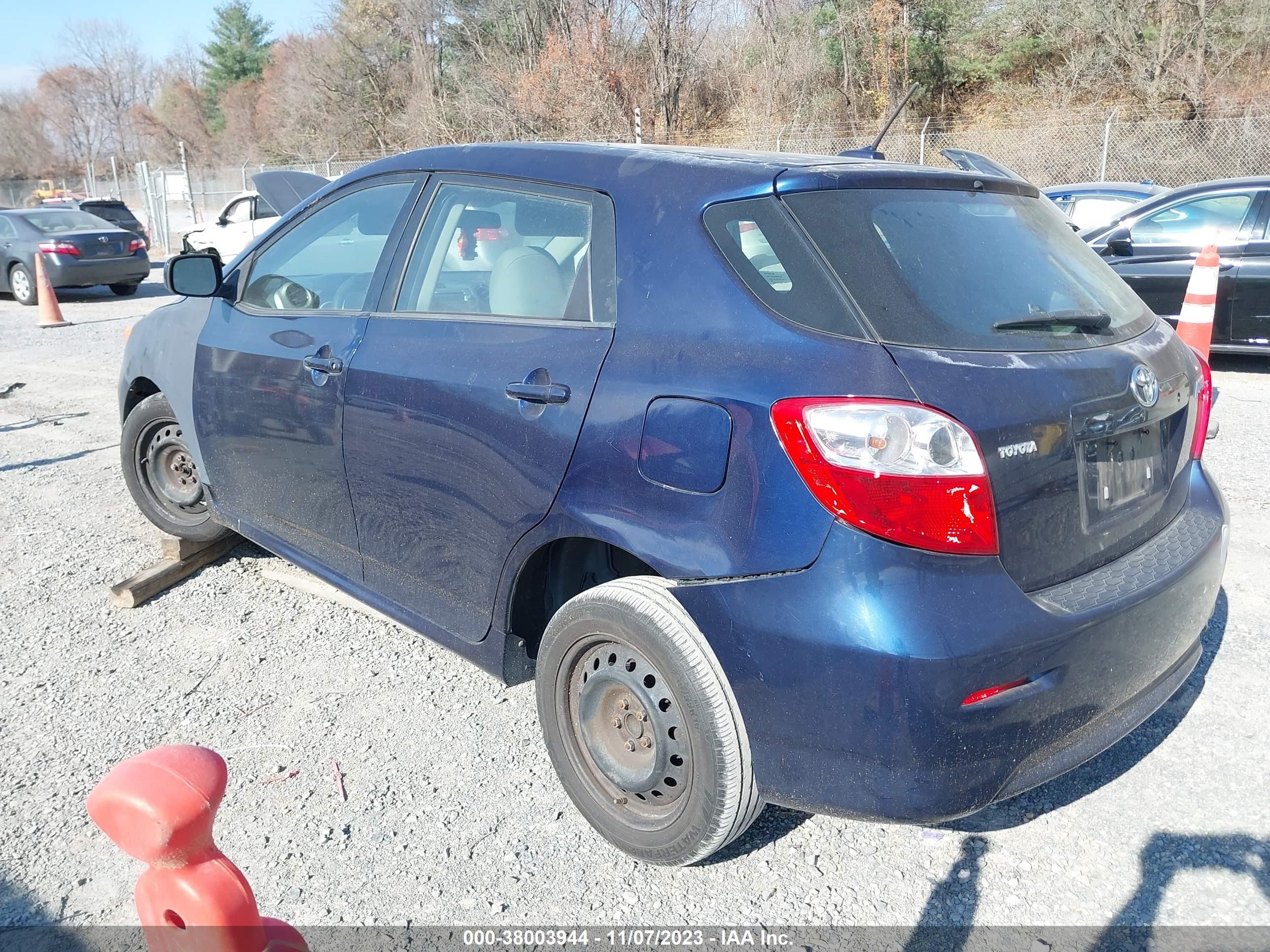 Photo 2 VIN: 2T1KU40E69C127287 - TOYOTA MATRIX 