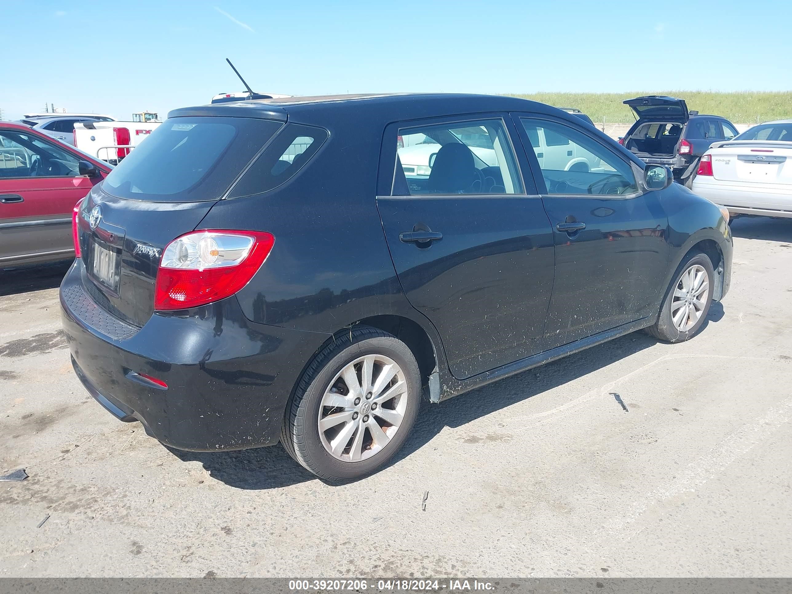 Photo 3 VIN: 2T1KU40E79C011922 - TOYOTA MATRIX 