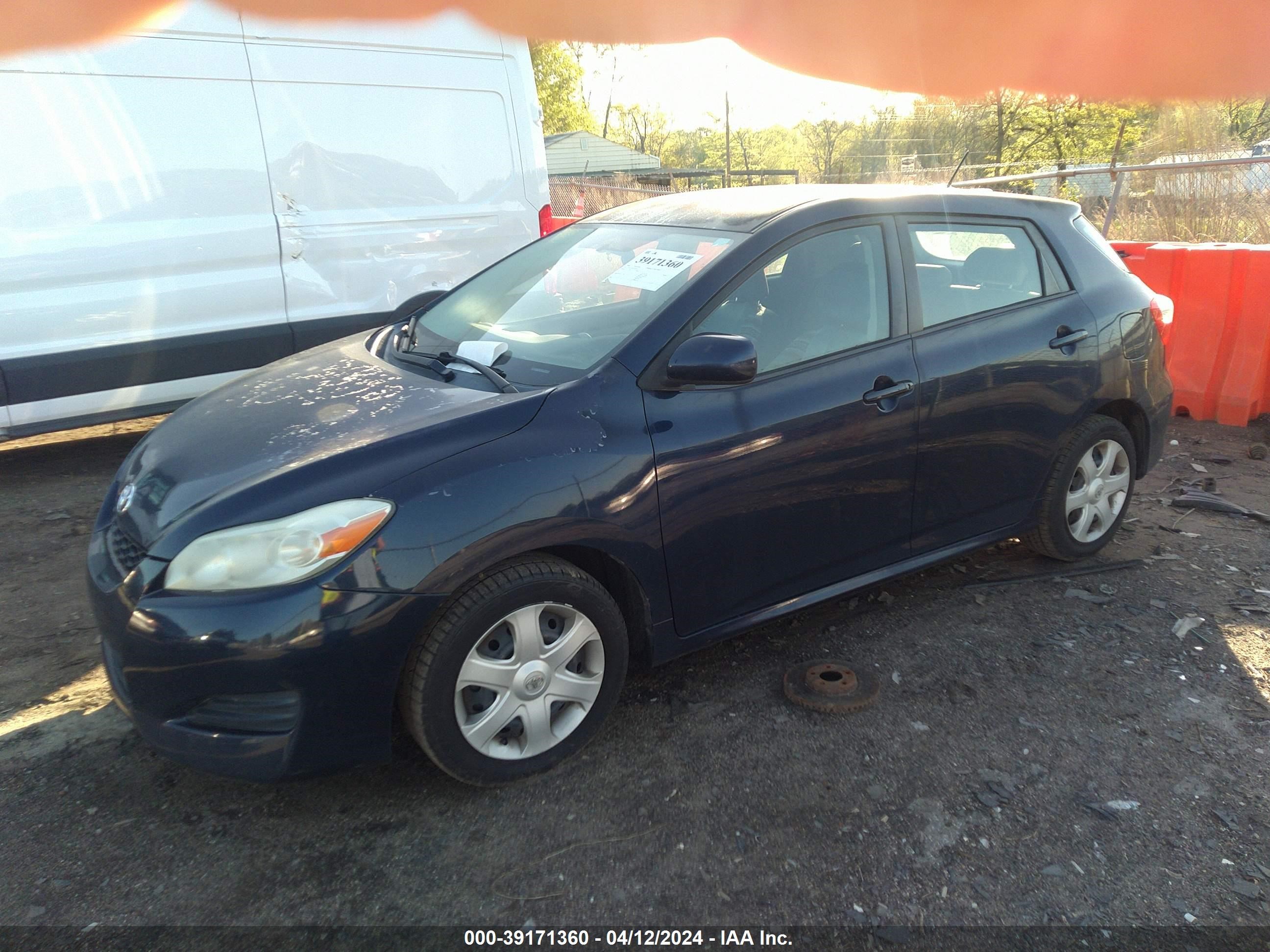 Photo 1 VIN: 2T1KU40EX9C005287 - TOYOTA MATRIX 