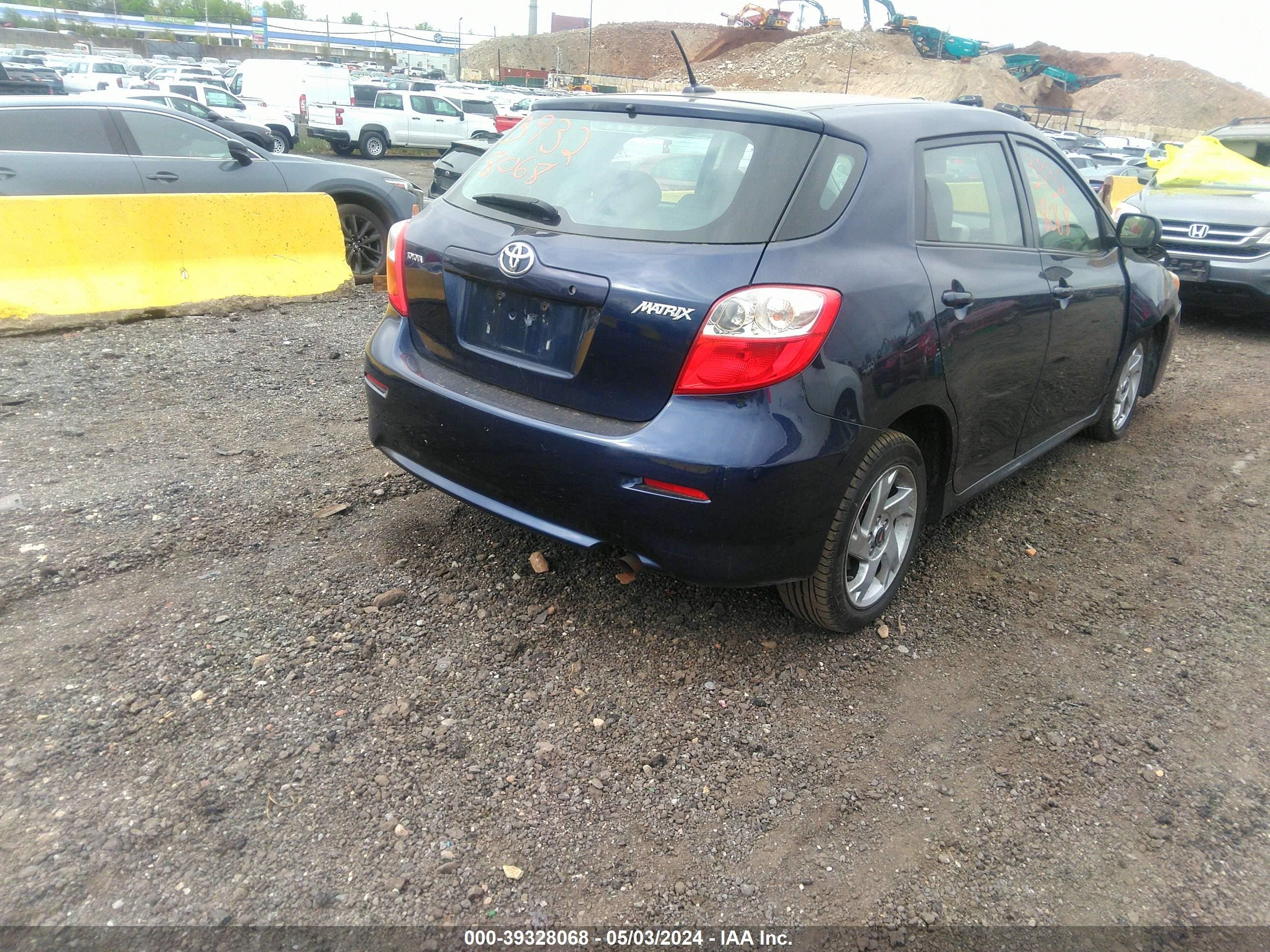 Photo 3 VIN: 2T1KU40EX9C168151 - TOYOTA MATRIX 