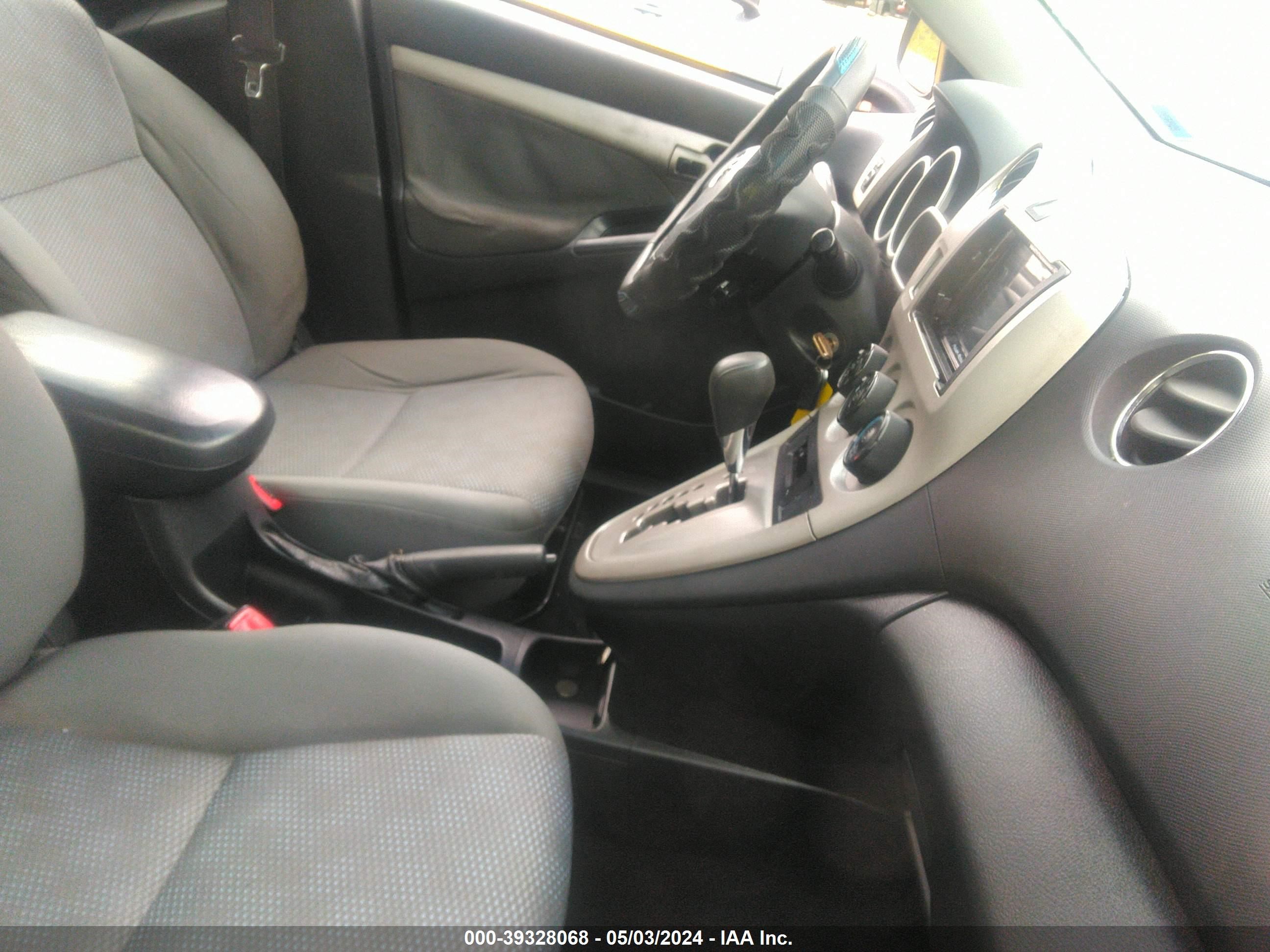 Photo 4 VIN: 2T1KU40EX9C168151 - TOYOTA MATRIX 