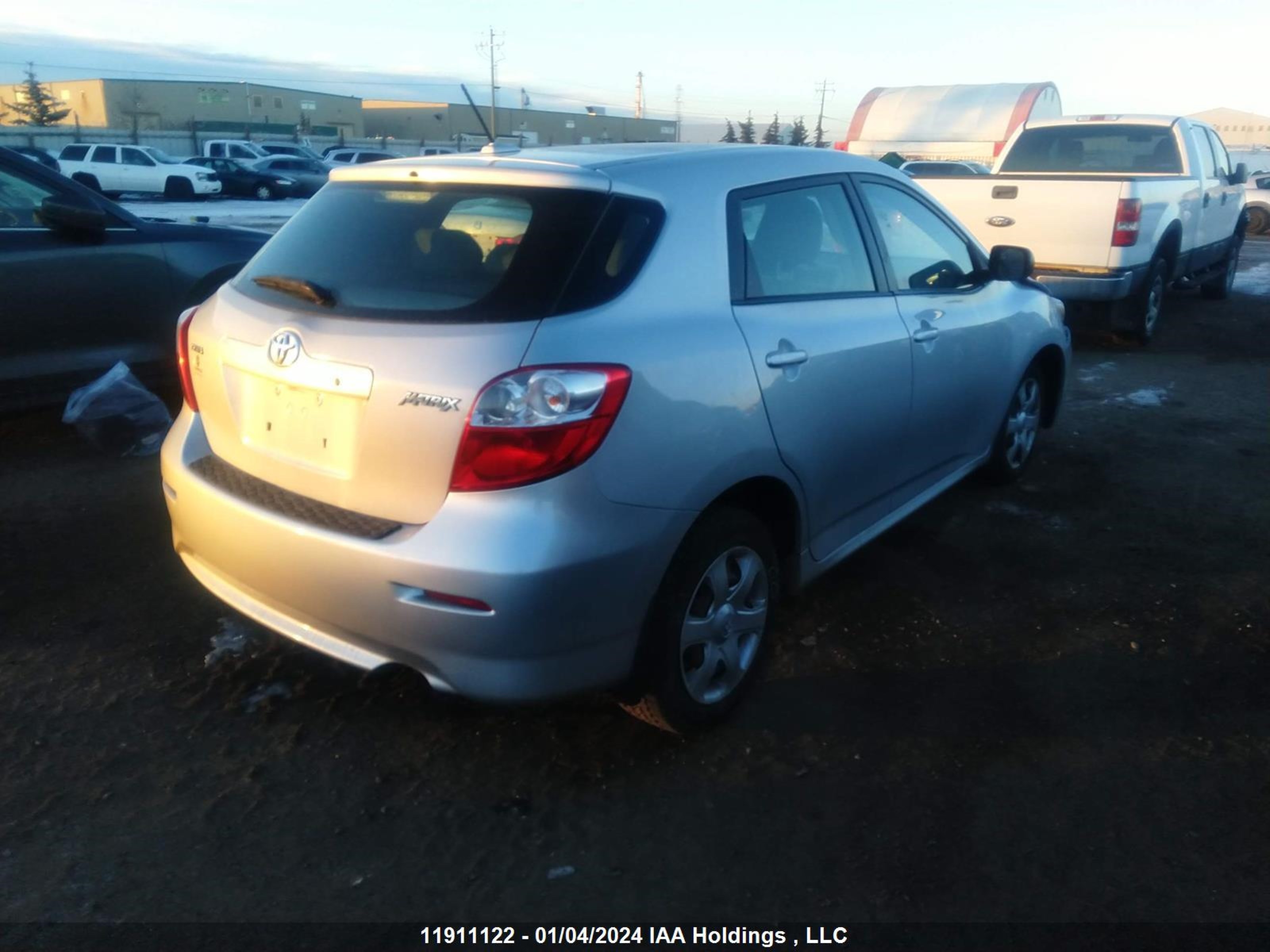 Photo 3 VIN: 2T1KU4EE0AC437089 - TOYOTA MATRIX 