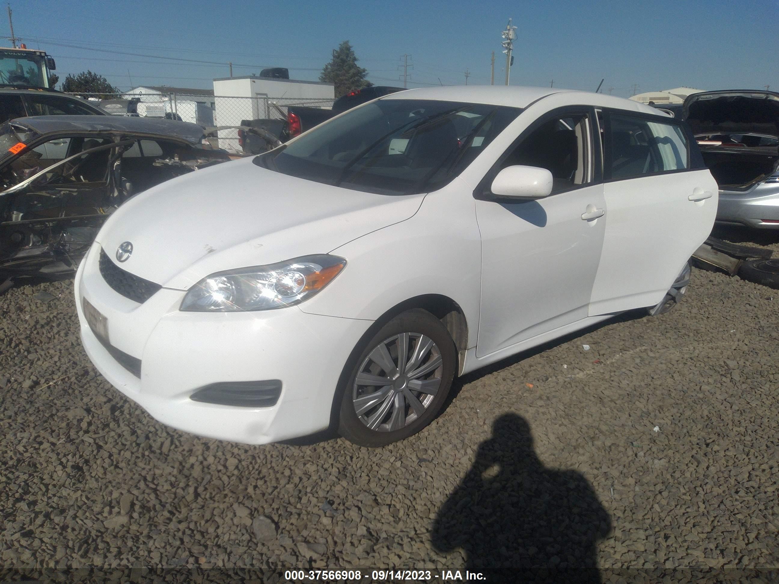 Photo 1 VIN: 2T1KU4EE0DC954123 - TOYOTA MATRIX 