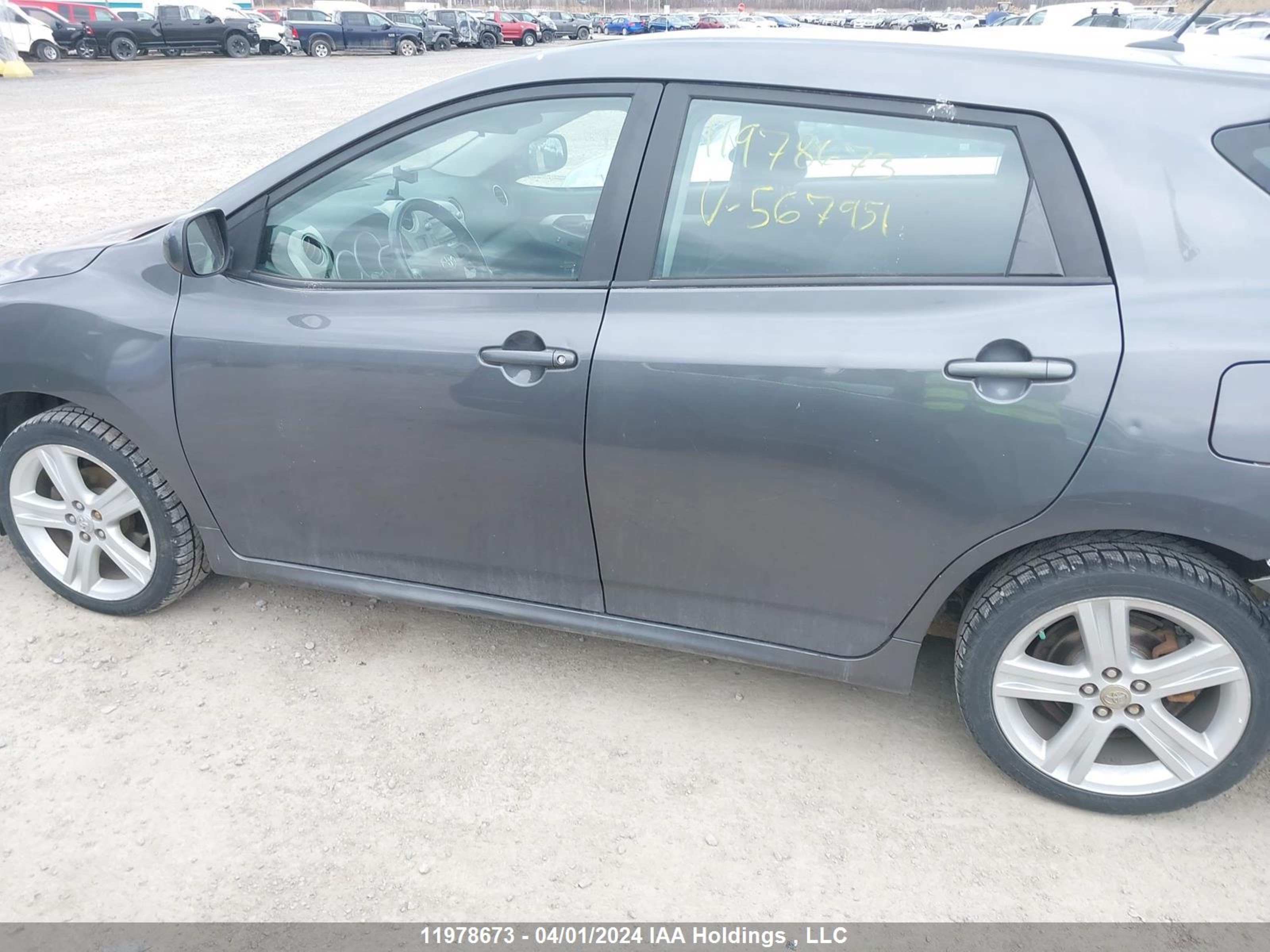 Photo 13 VIN: 2T1KU4EE1BC567951 - TOYOTA MATRIX 