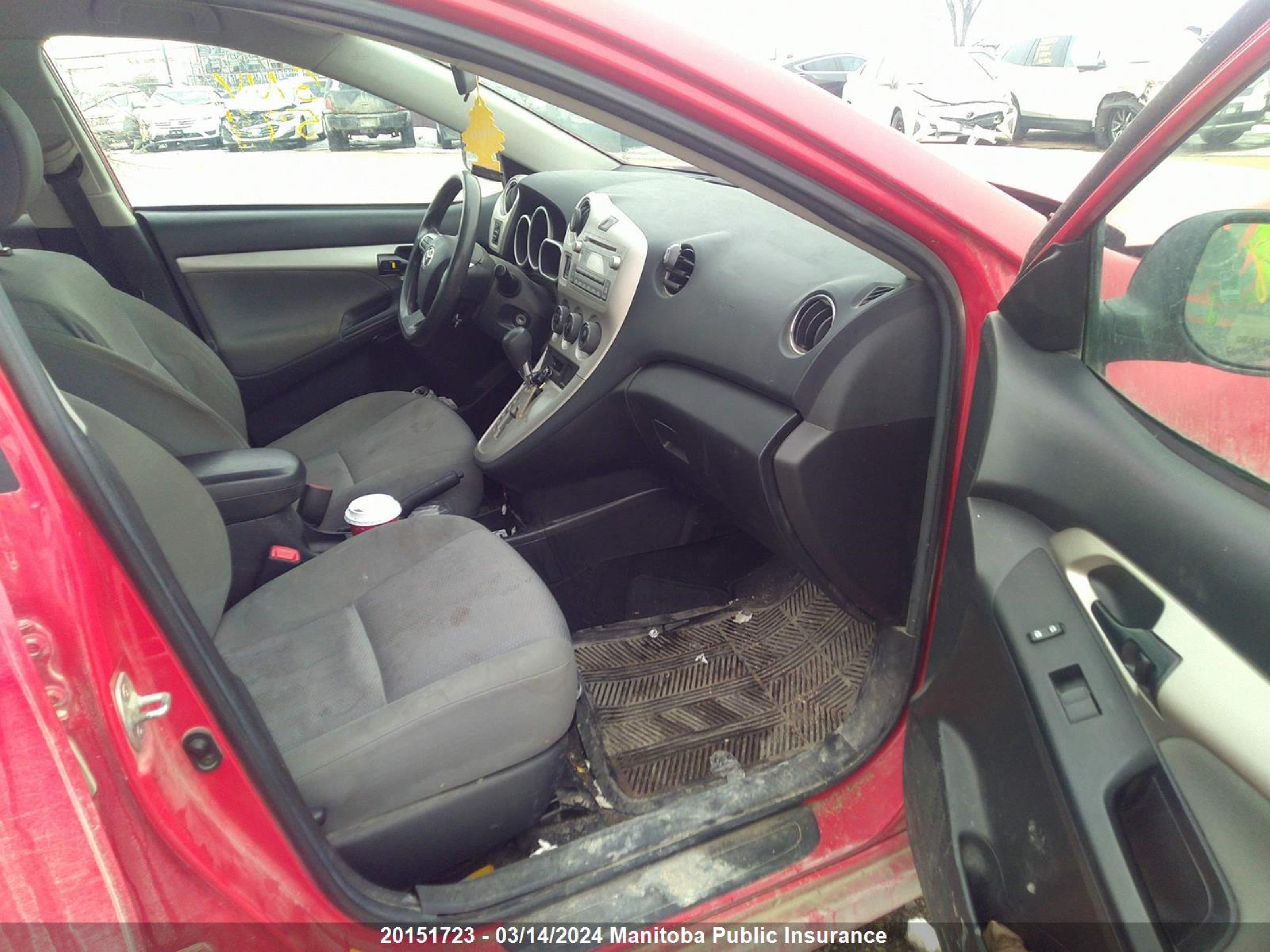 Photo 4 VIN: 2T1KU4EE1BC575368 - TOYOTA MATRIX 