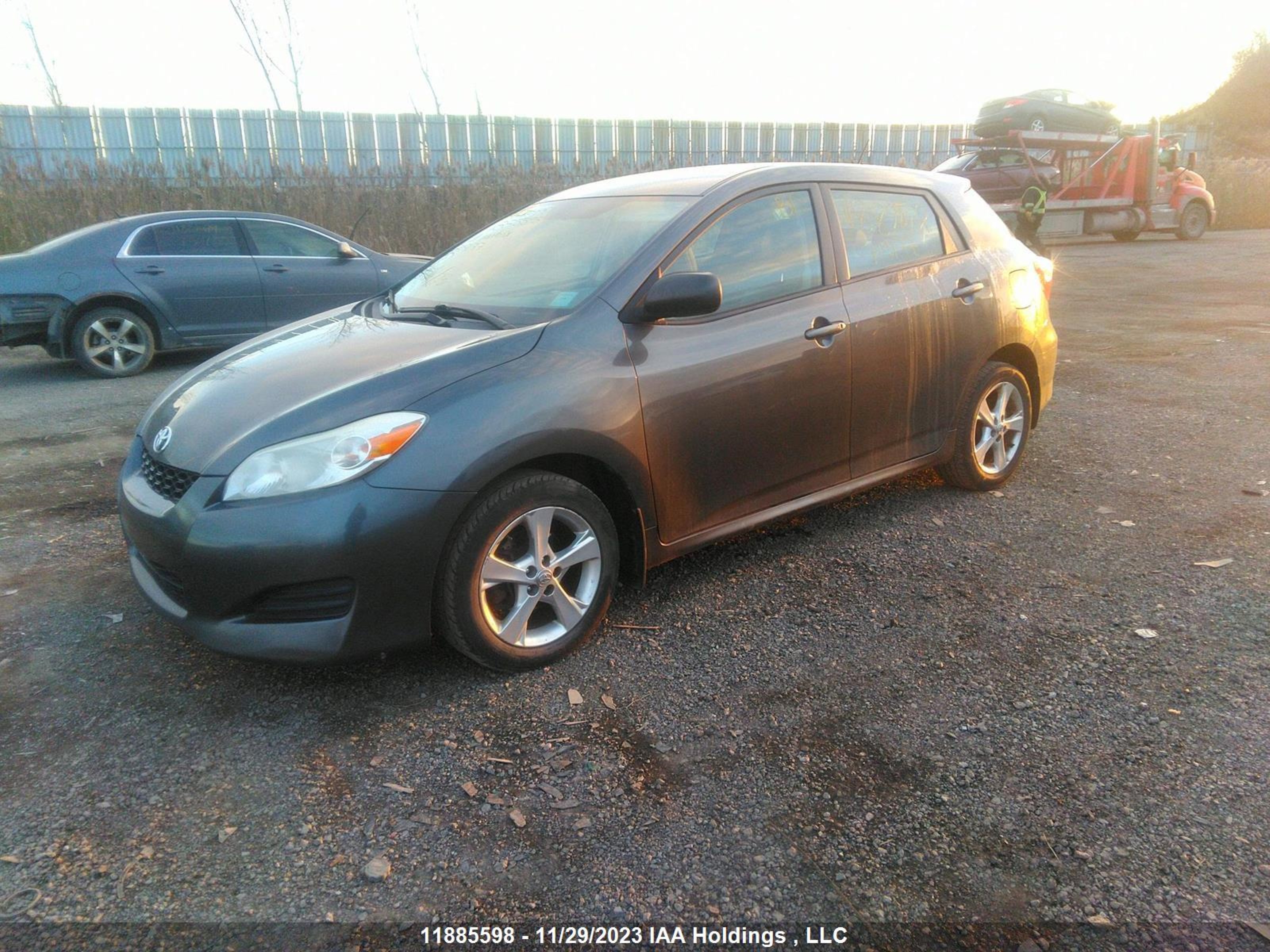 Photo 1 VIN: 2T1KU4EE3BC719177 - TOYOTA MATRIX 