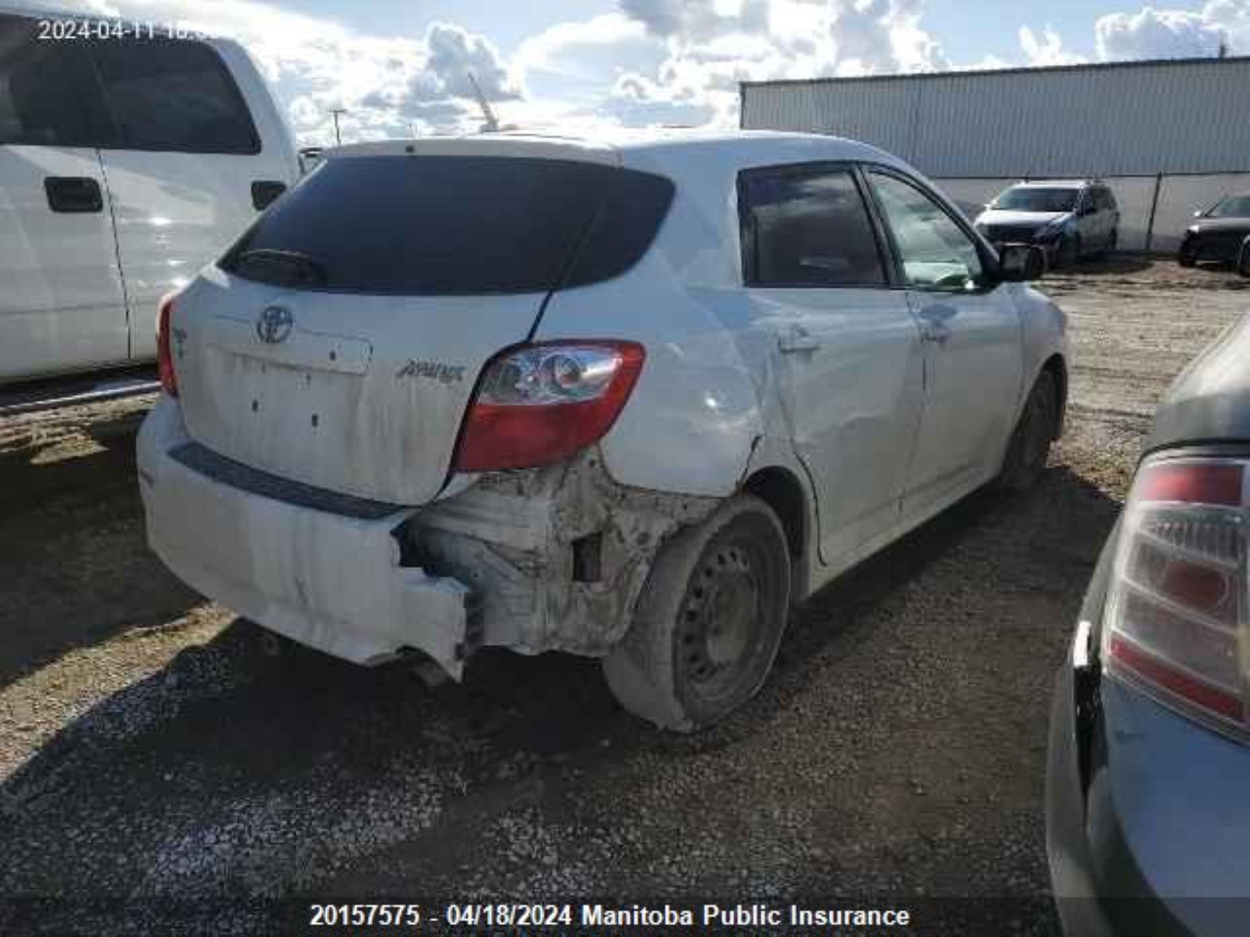 Photo 3 VIN: 2T1KU4EE4AC411059 - TOYOTA MATRIX 