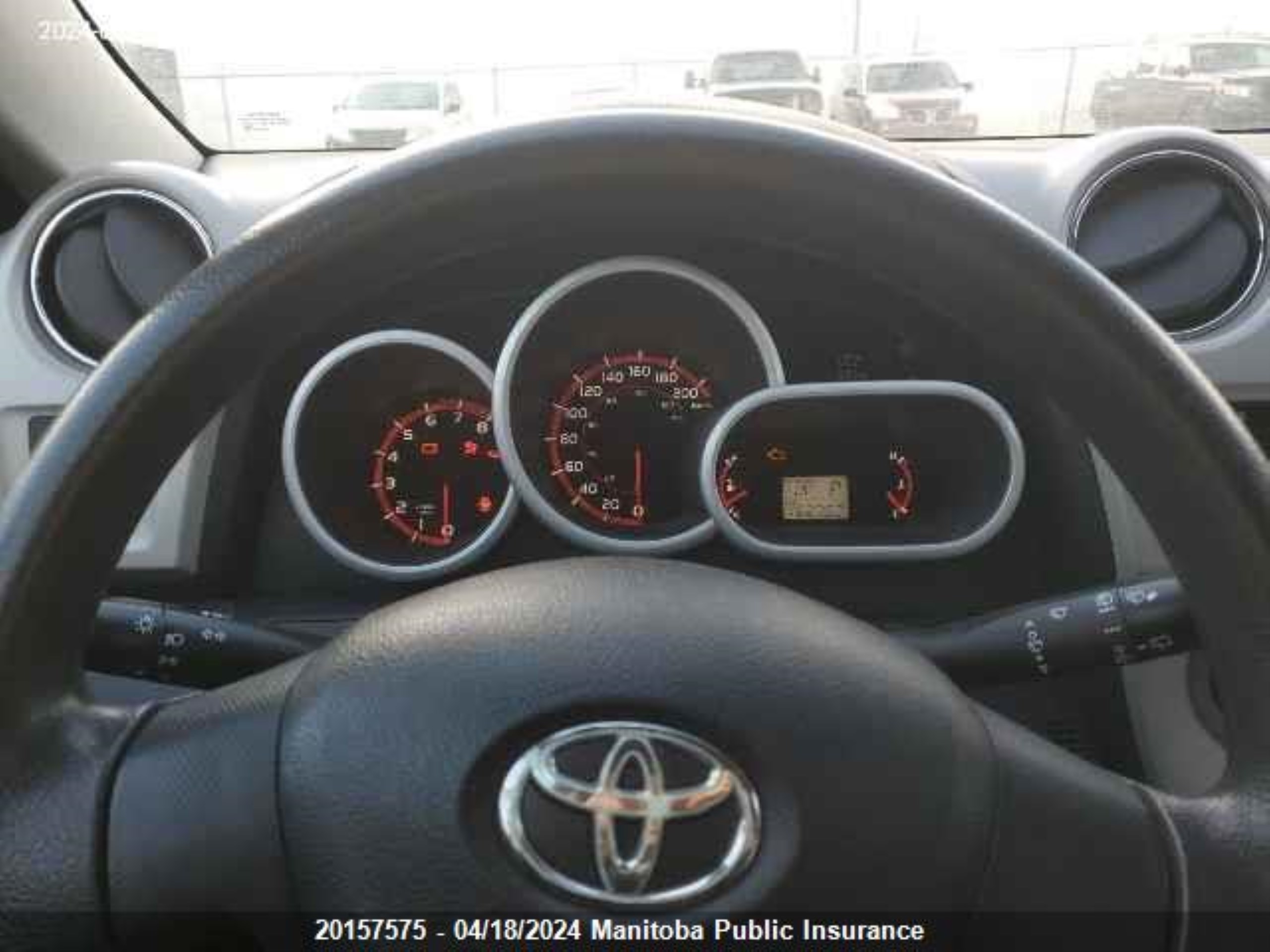 Photo 6 VIN: 2T1KU4EE4AC411059 - TOYOTA MATRIX 