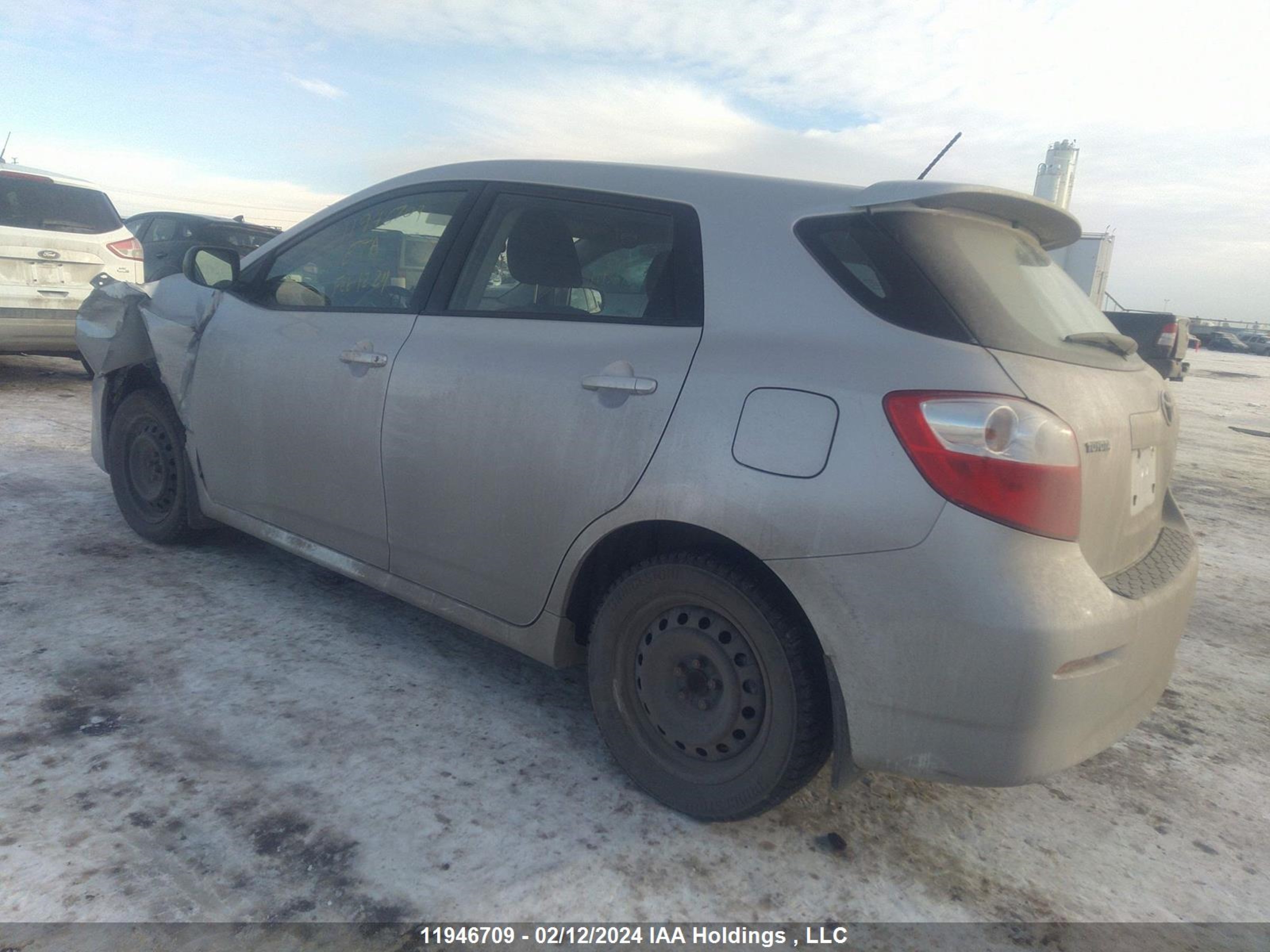 Photo 2 VIN: 2T1KU4EE6AC431698 - TOYOTA MATRIX 