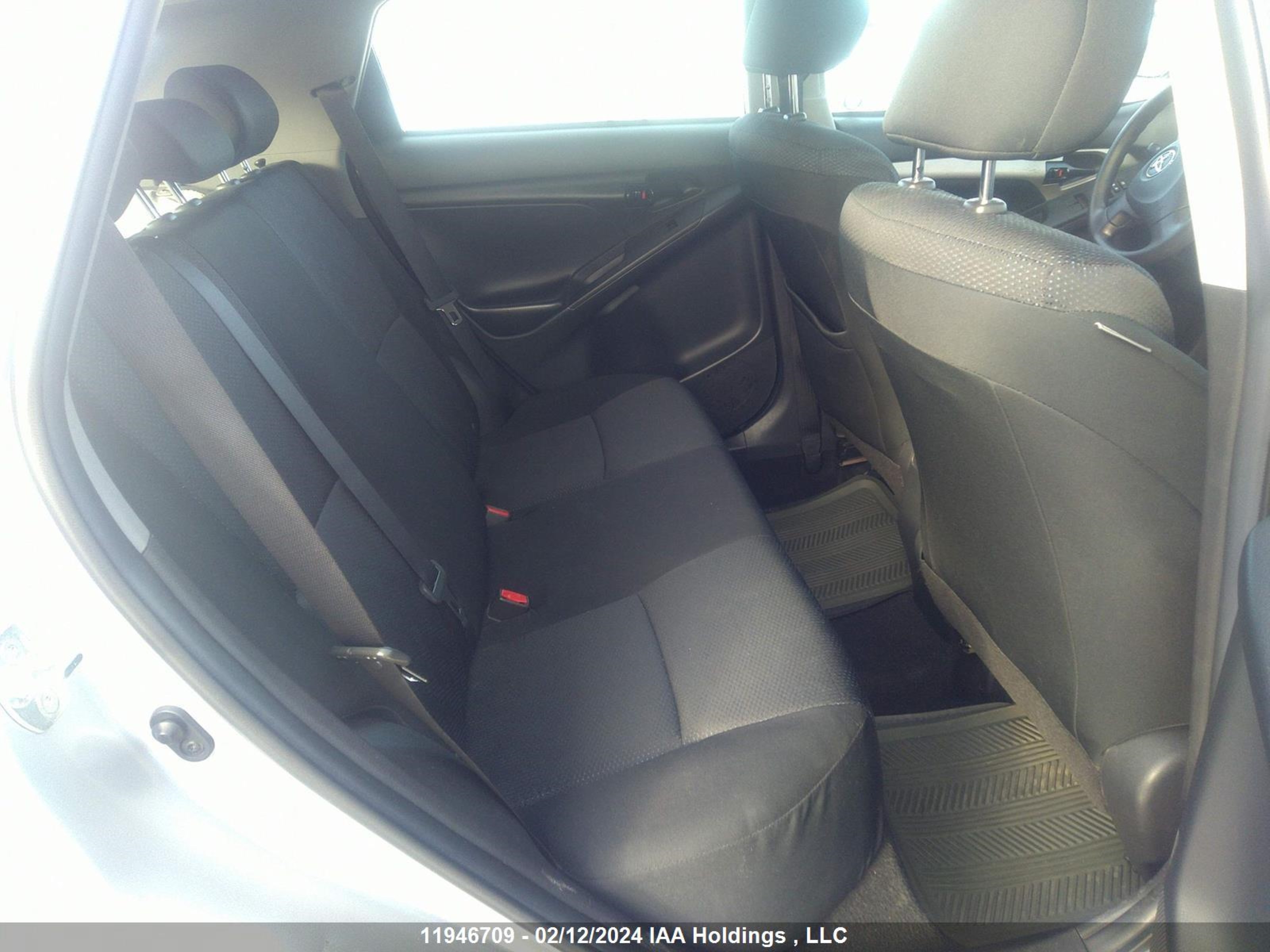 Photo 7 VIN: 2T1KU4EE6AC431698 - TOYOTA MATRIX 