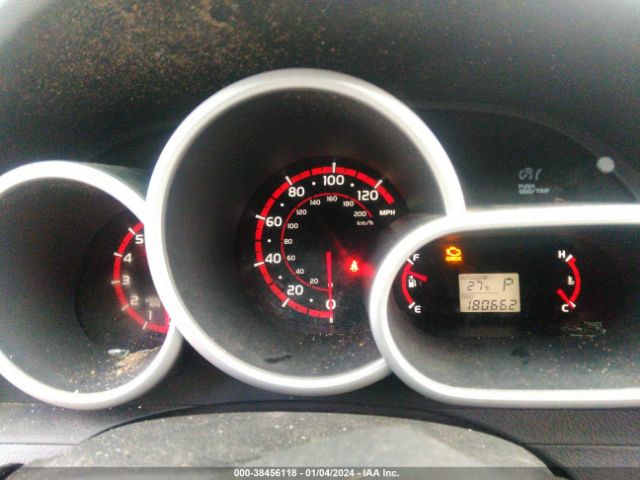 Photo 6 VIN: 2T1KU4EE6AC442345 - TOYOTA MATRIX 