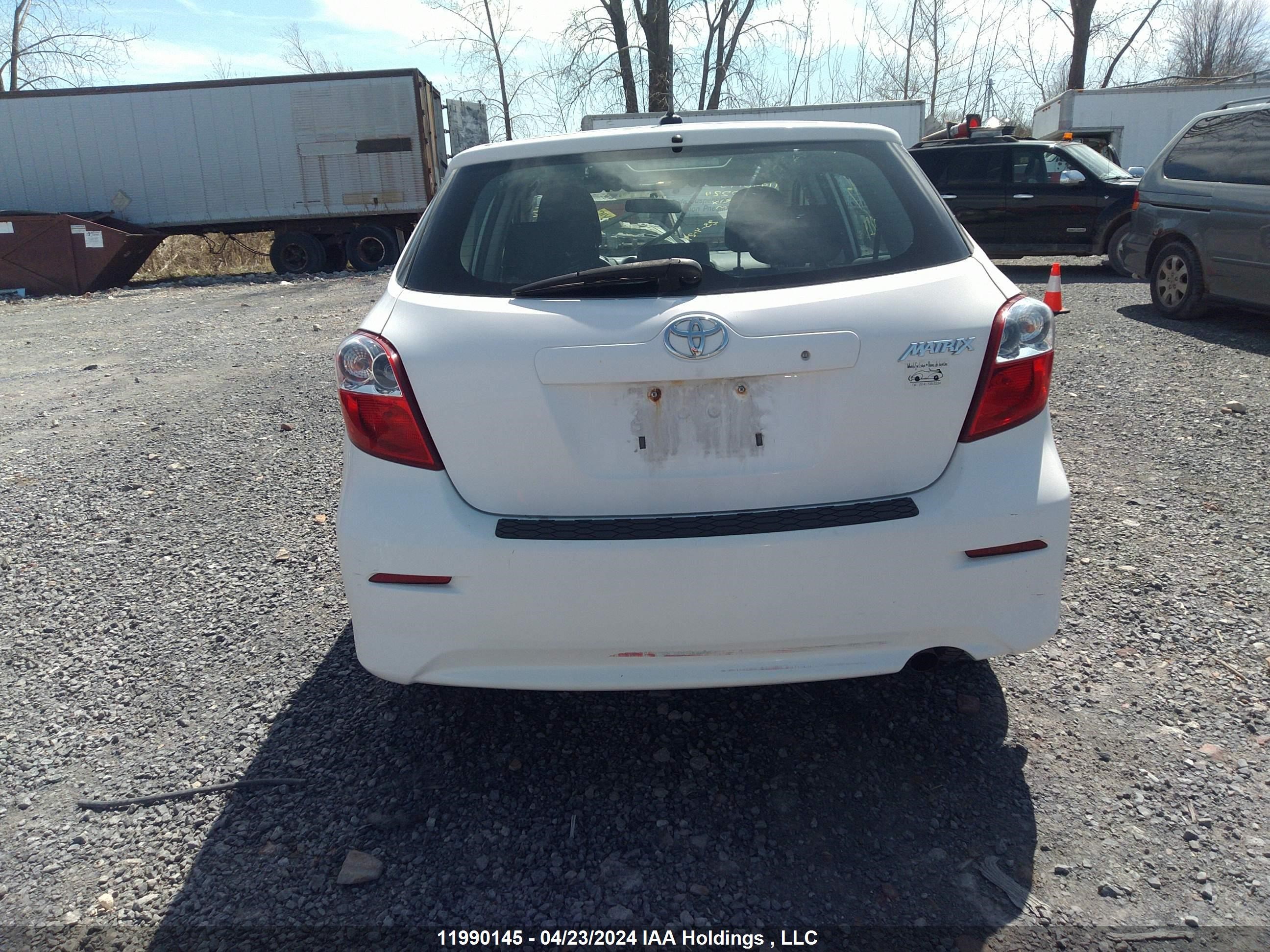 Photo 15 VIN: 2T1KU4EEXCC880224 - TOYOTA MATRIX 