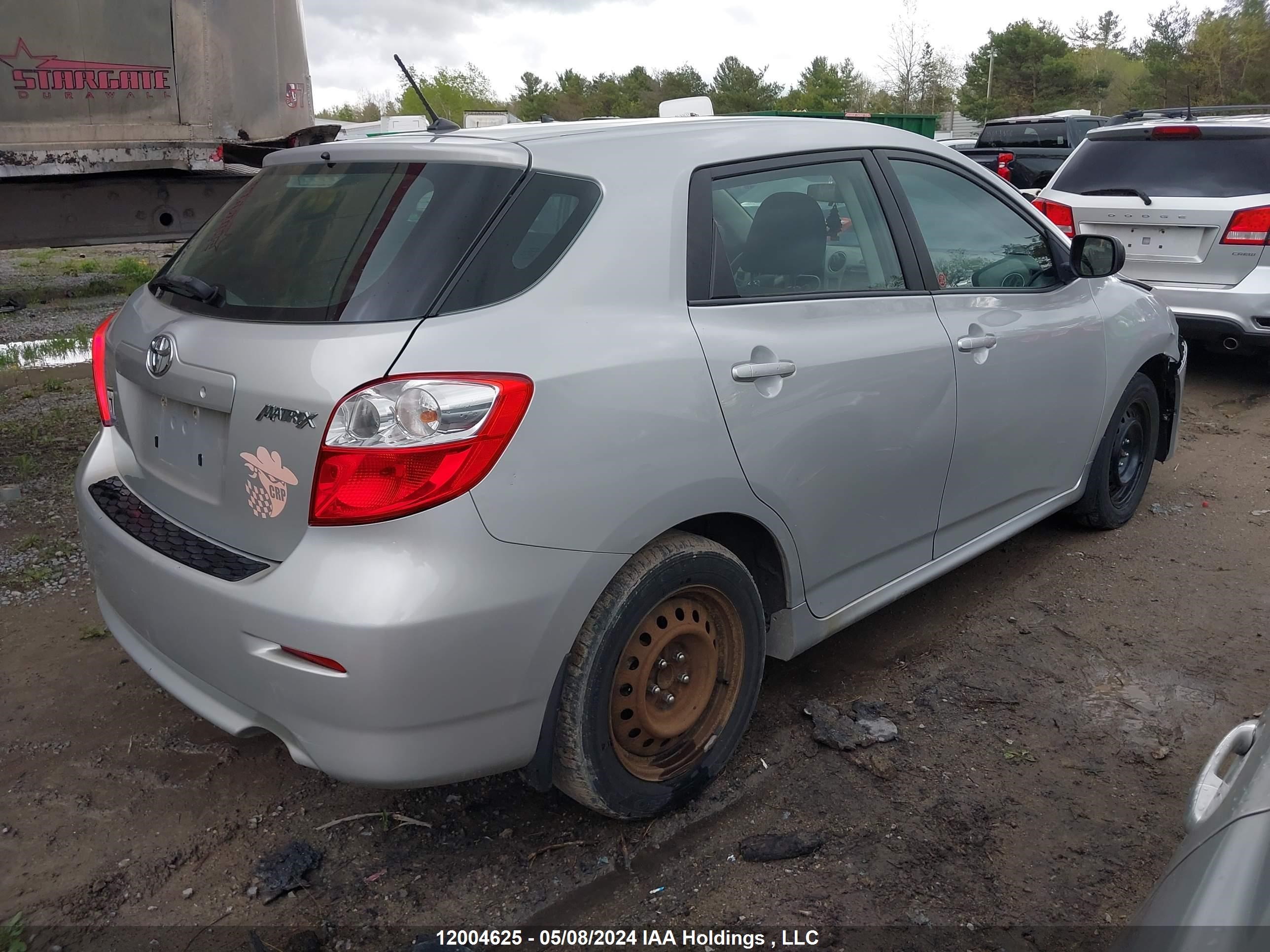 Photo 3 VIN: 2T1KU4EEXEC131300 - TOYOTA MATRIX 