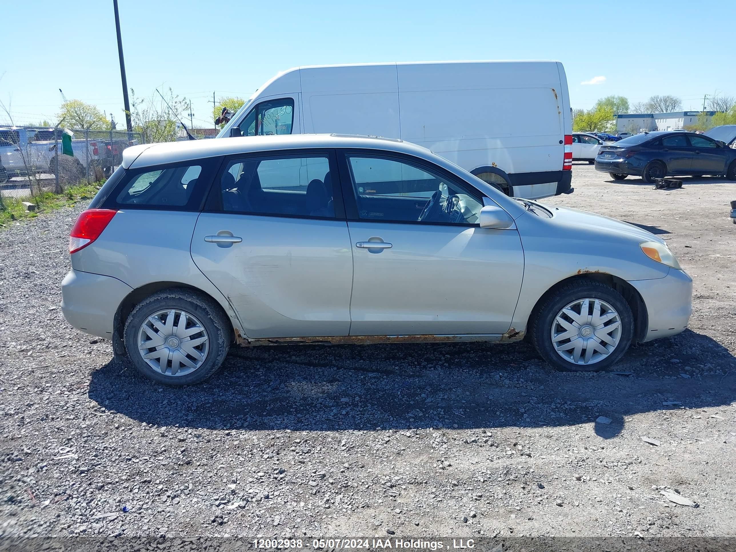 Photo 11 VIN: 2T1KY32E73C759721 - TOYOTA MATRIX 