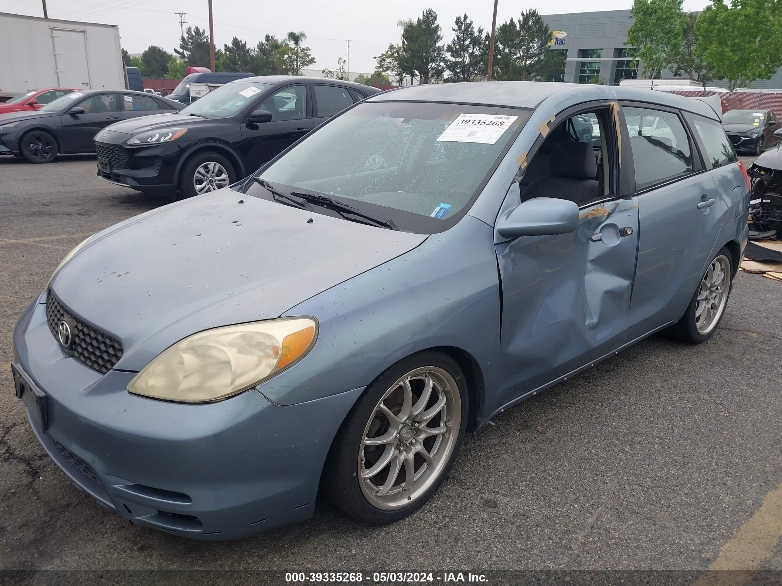 Photo 1 VIN: 2T1KY32E83C061358 - TOYOTA MATRIX 