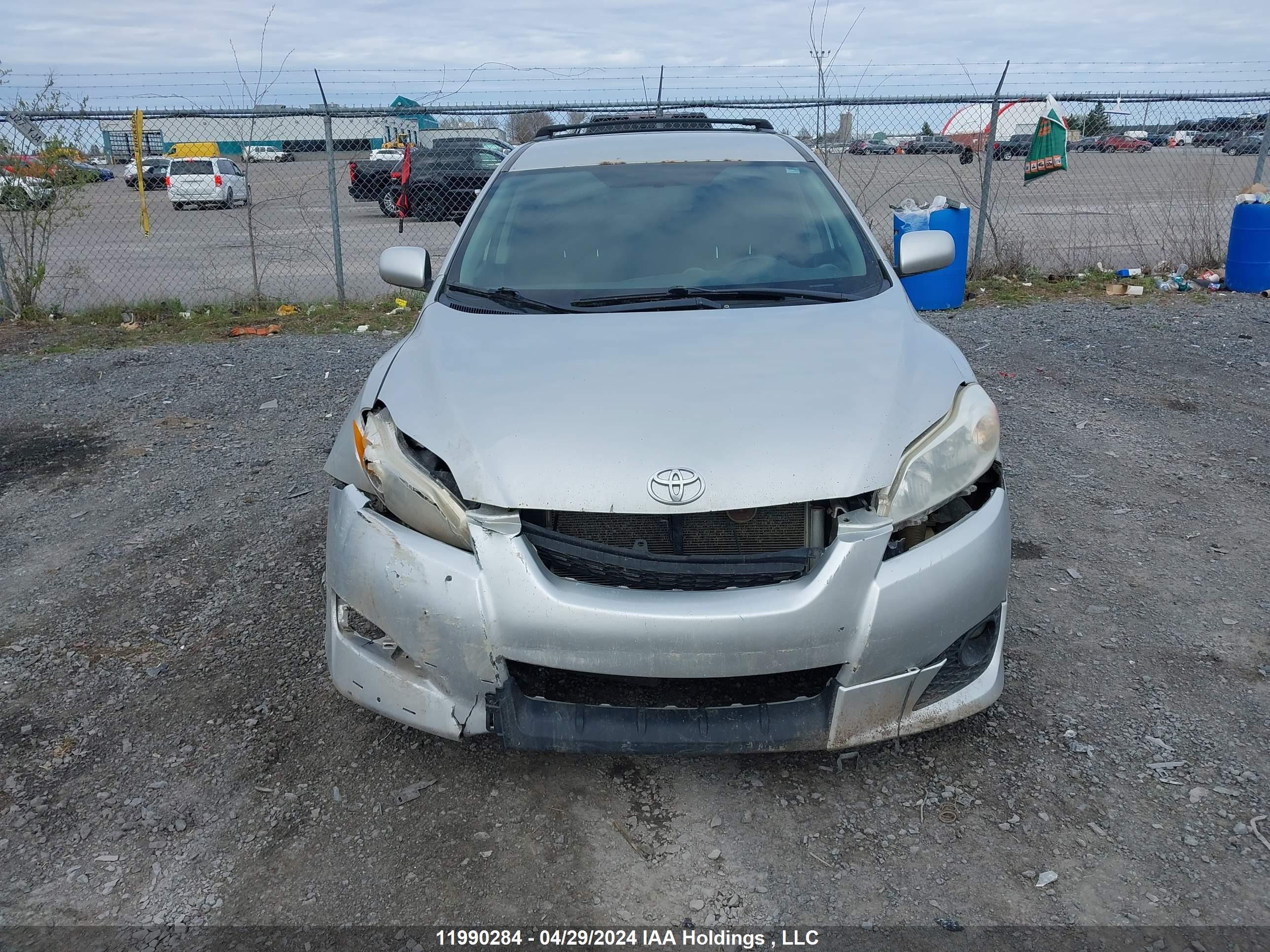 Photo 11 VIN: 2T1LE40E19C003574 - TOYOTA MATRIX 