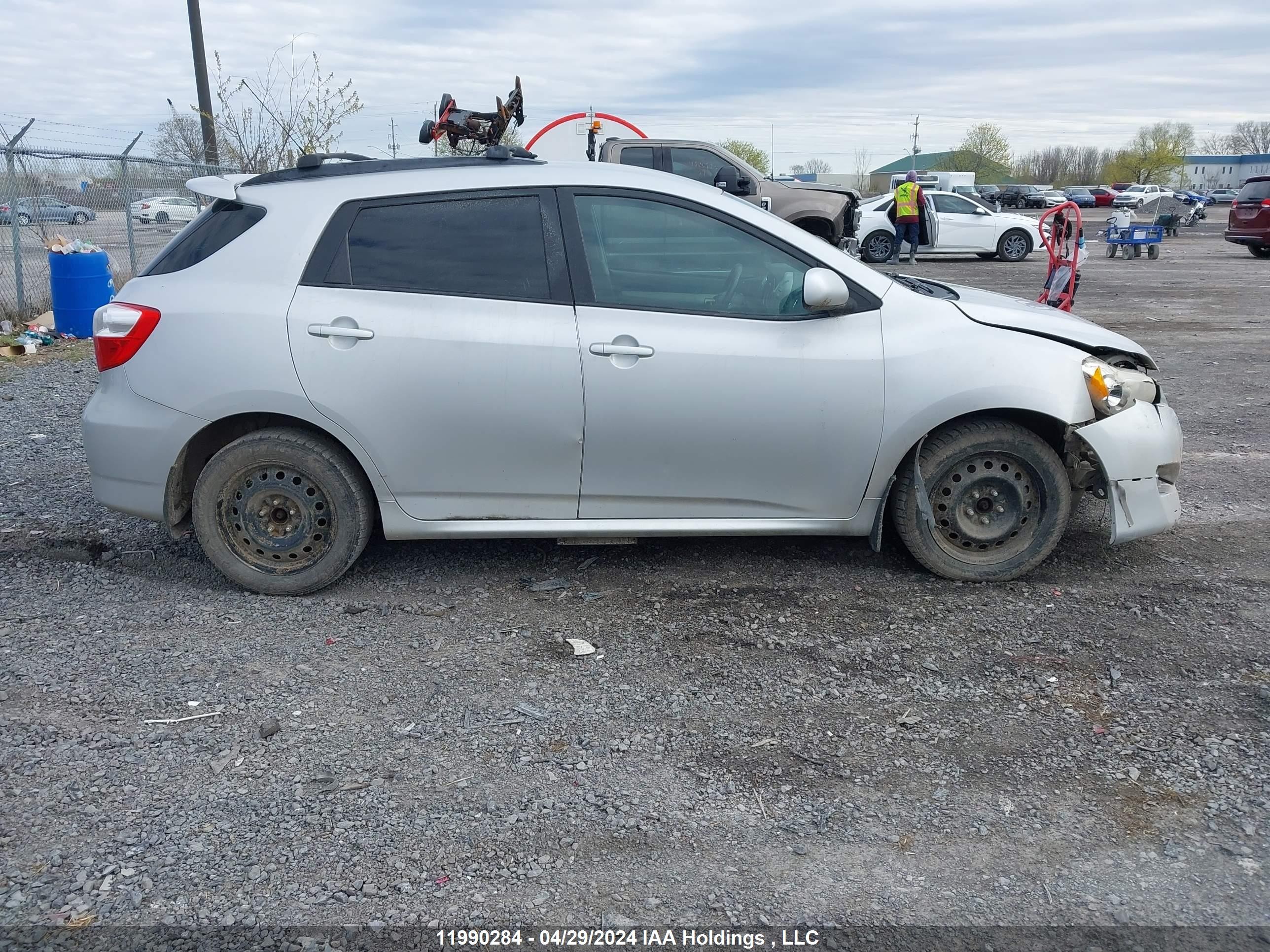 Photo 12 VIN: 2T1LE40E19C003574 - TOYOTA MATRIX 