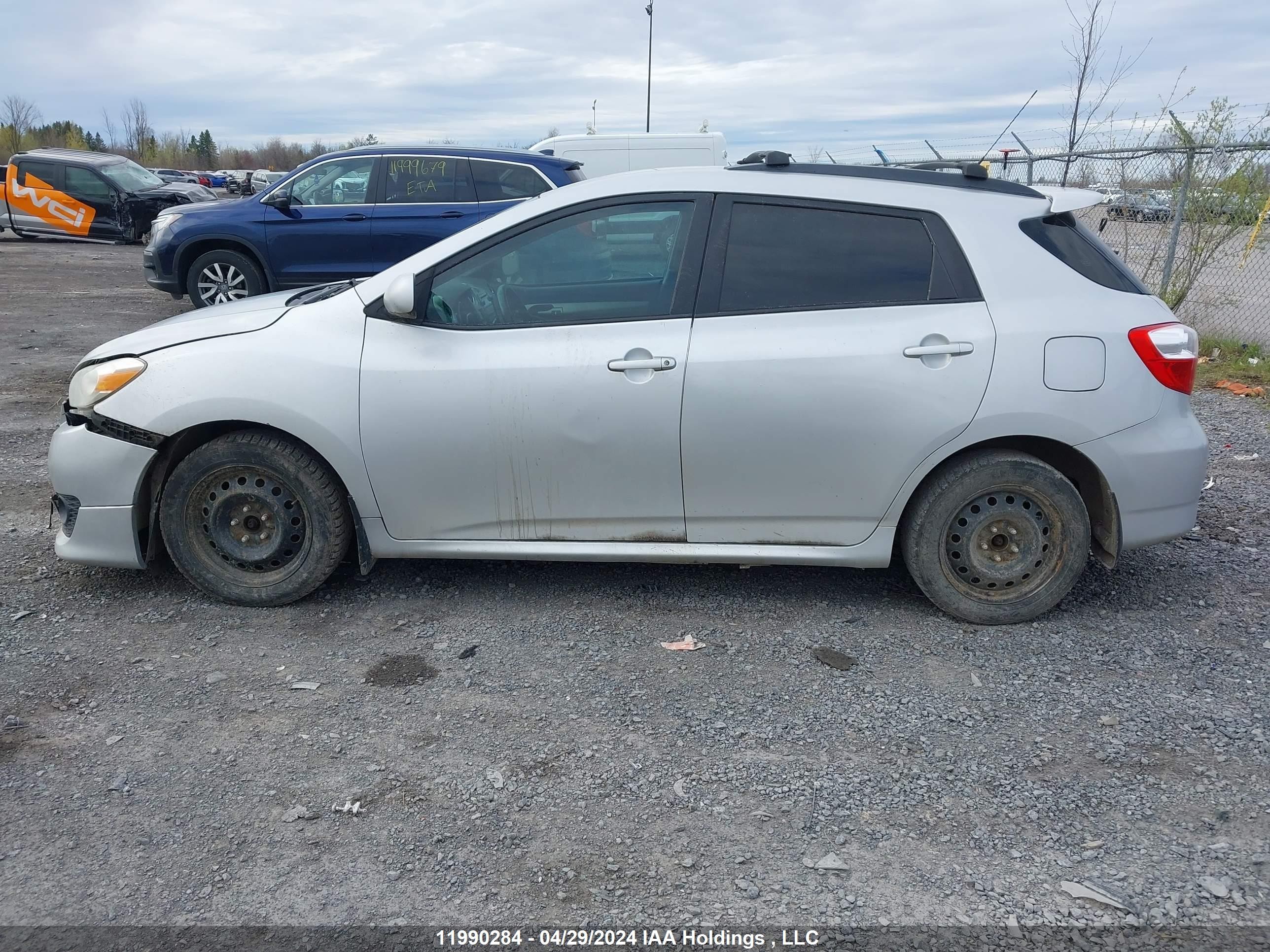 Photo 13 VIN: 2T1LE40E19C003574 - TOYOTA MATRIX 