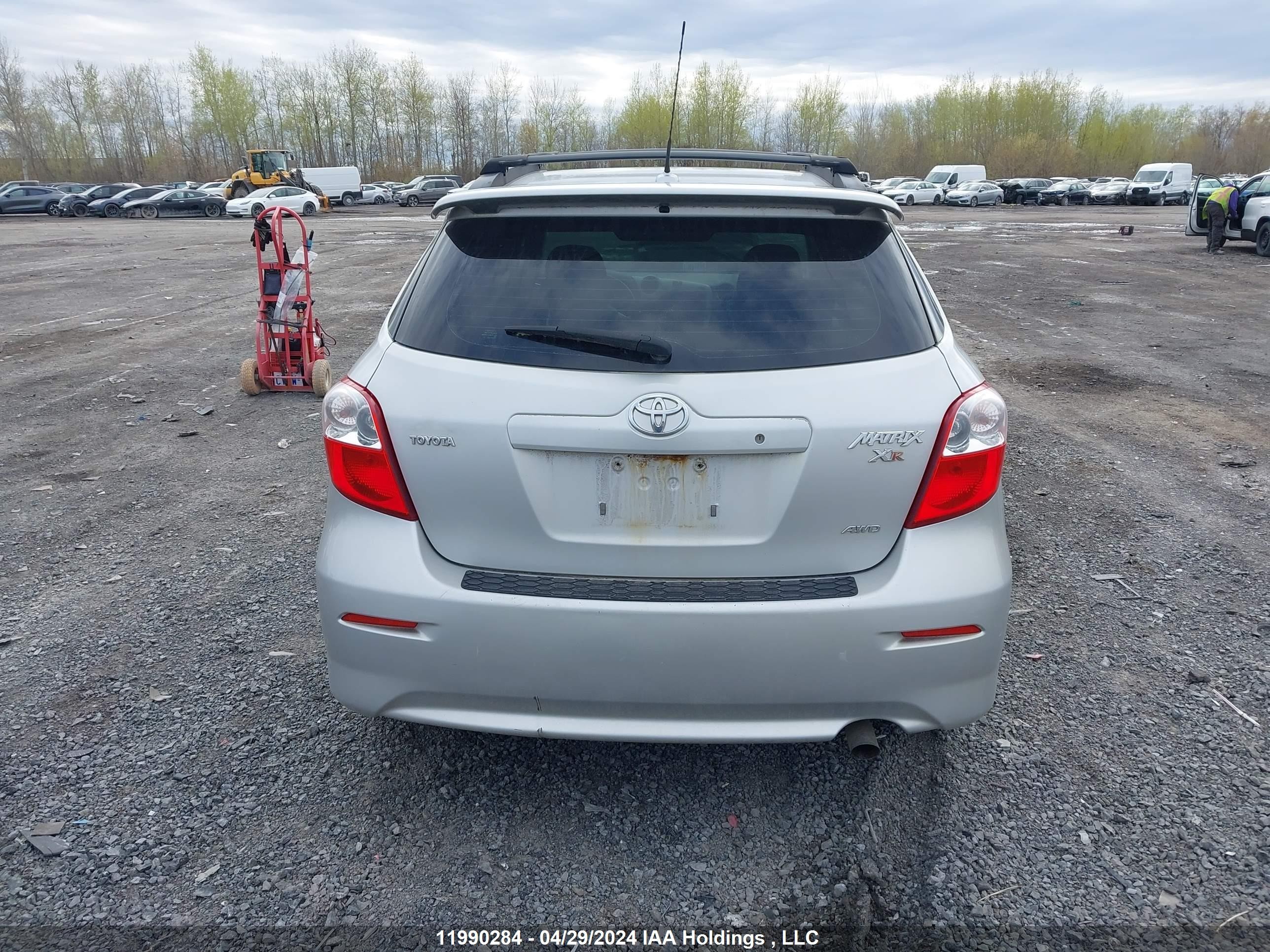 Photo 15 VIN: 2T1LE40E19C003574 - TOYOTA MATRIX 