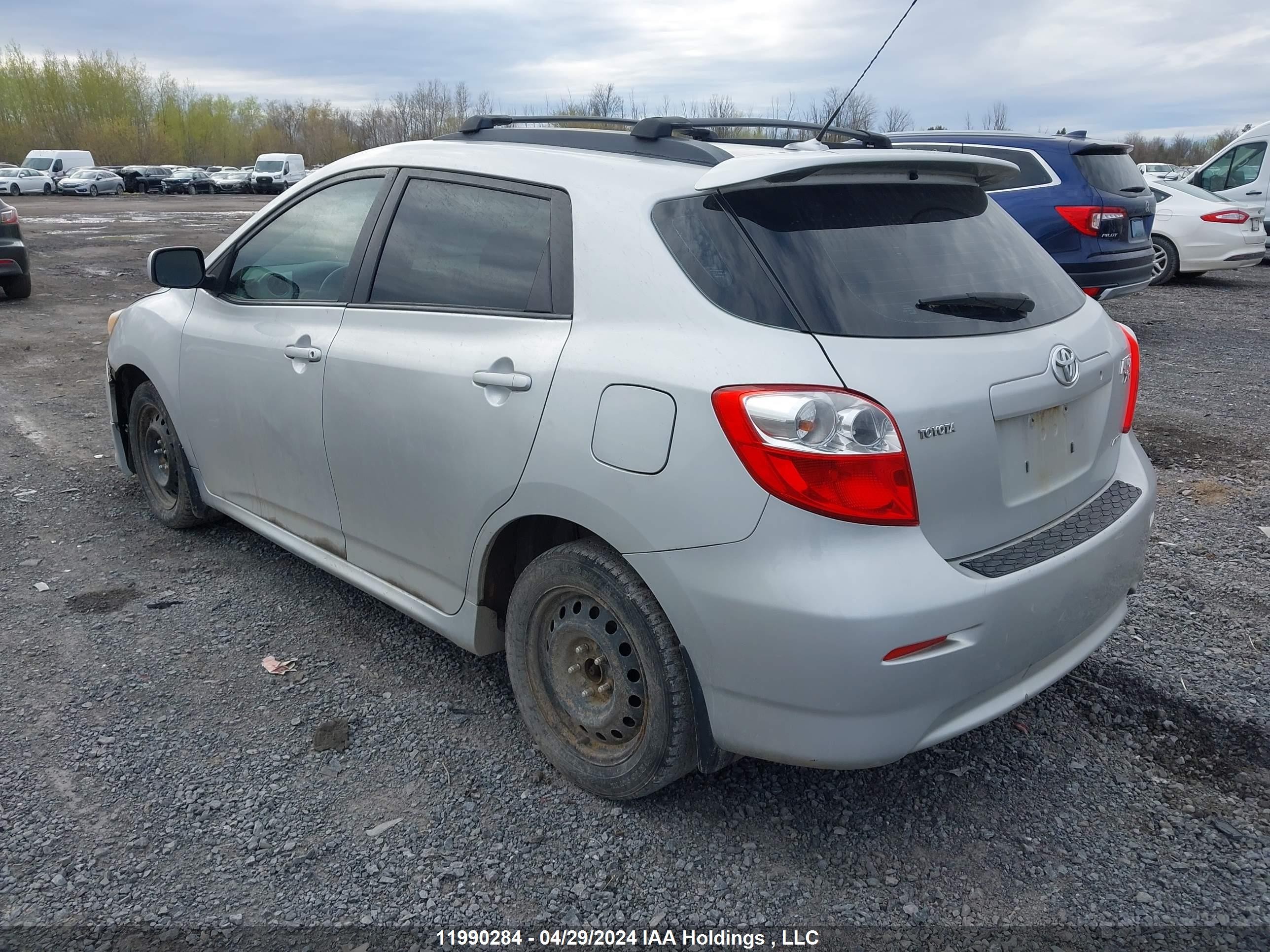 Photo 2 VIN: 2T1LE40E19C003574 - TOYOTA MATRIX 