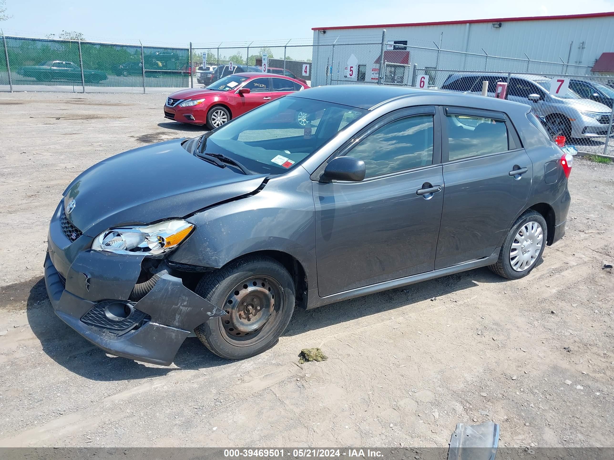 Photo 1 VIN: 2T1LE40E29C010243 - TOYOTA MATRIX 