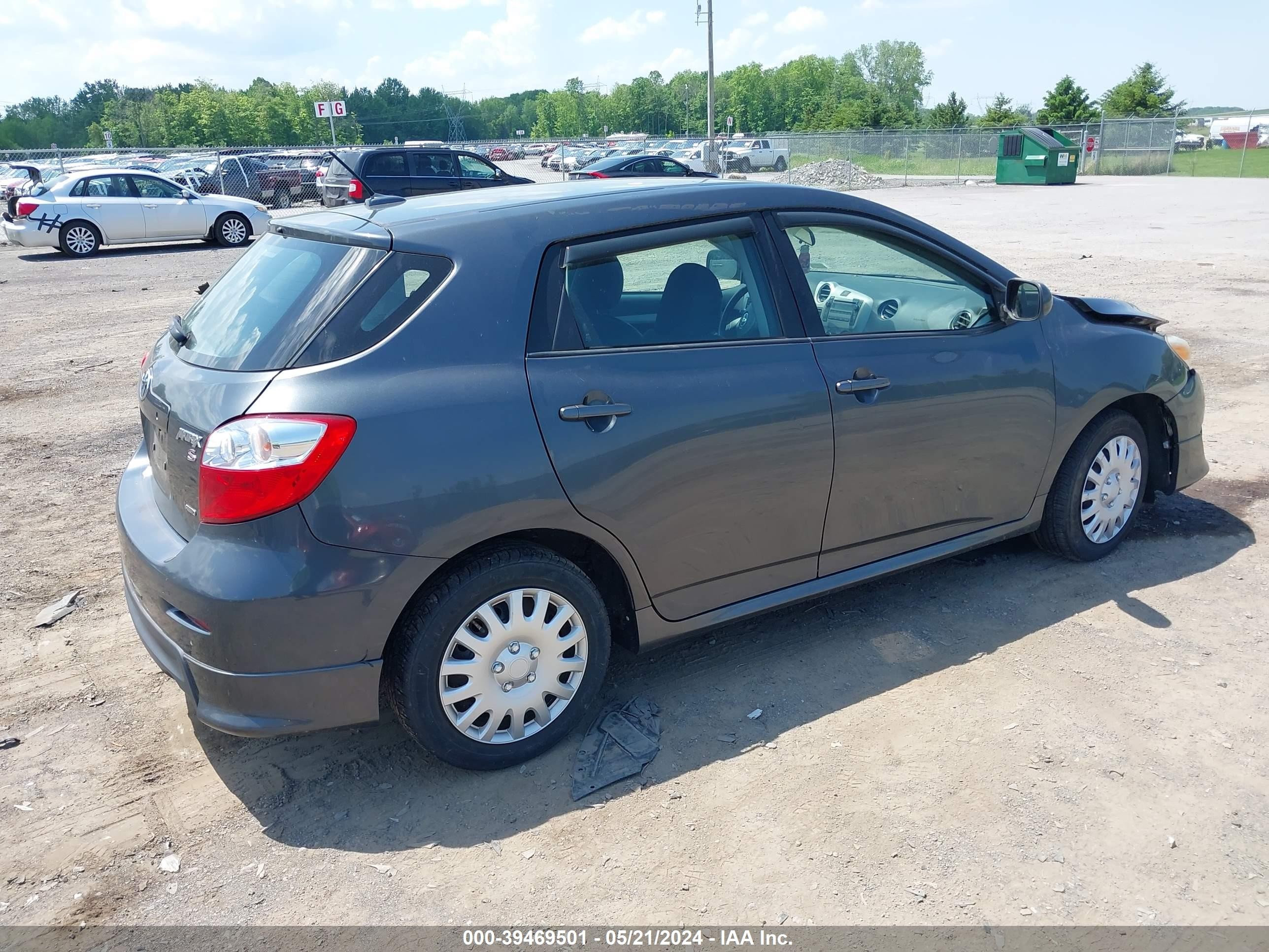 Photo 3 VIN: 2T1LE40E29C010243 - TOYOTA MATRIX 