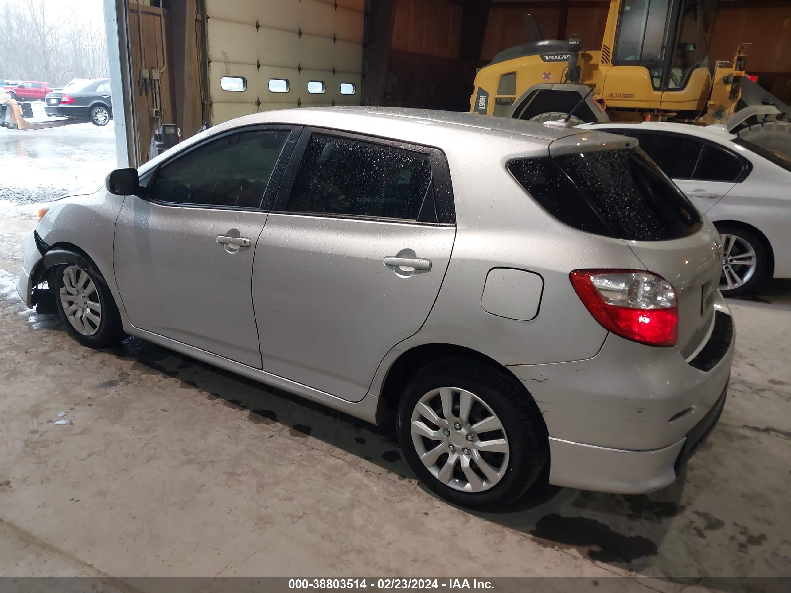 Photo 2 VIN: 2T1LE40E59C002170 - TOYOTA MATRIX 