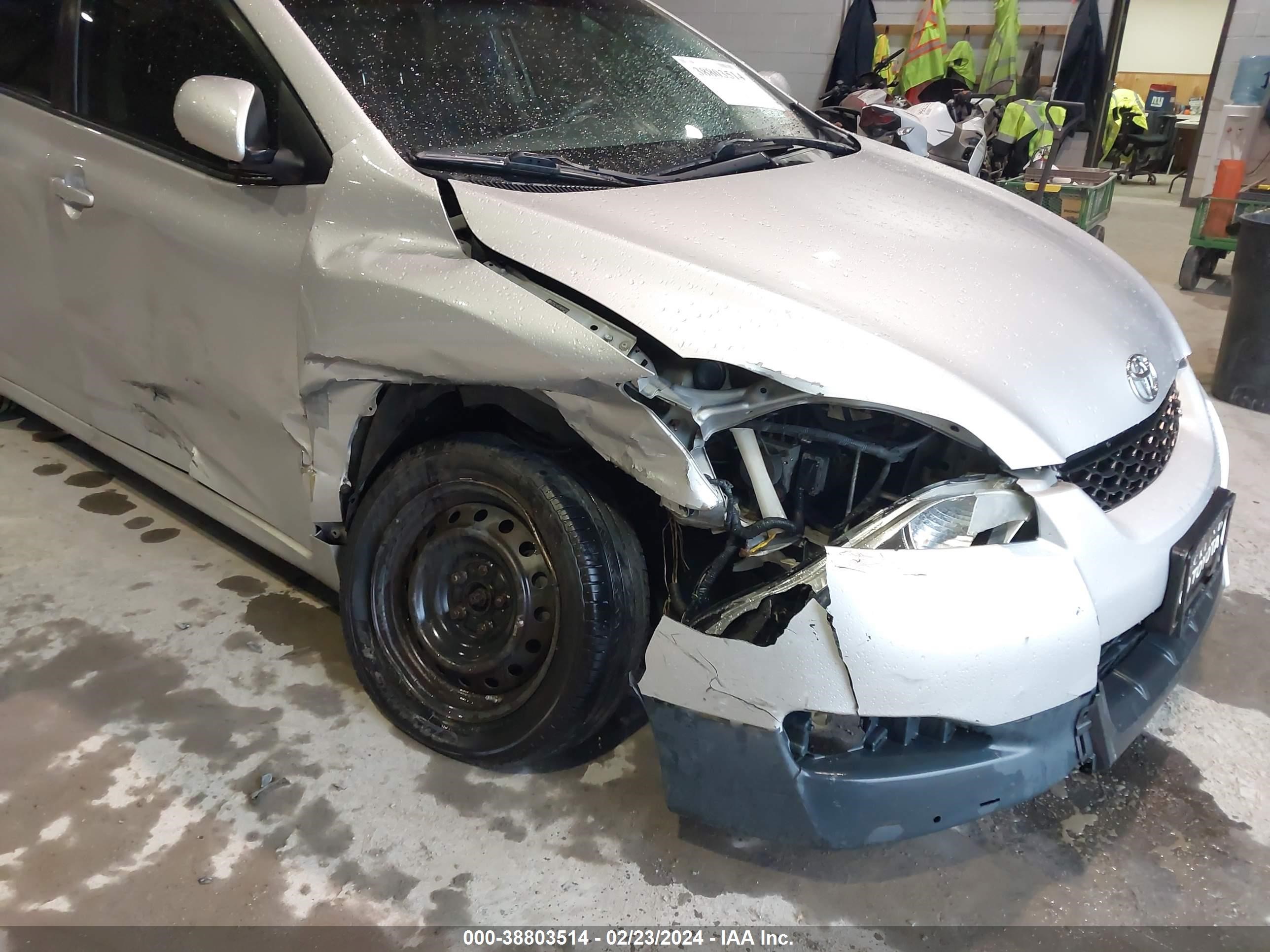 Photo 5 VIN: 2T1LE40E59C002170 - TOYOTA MATRIX 